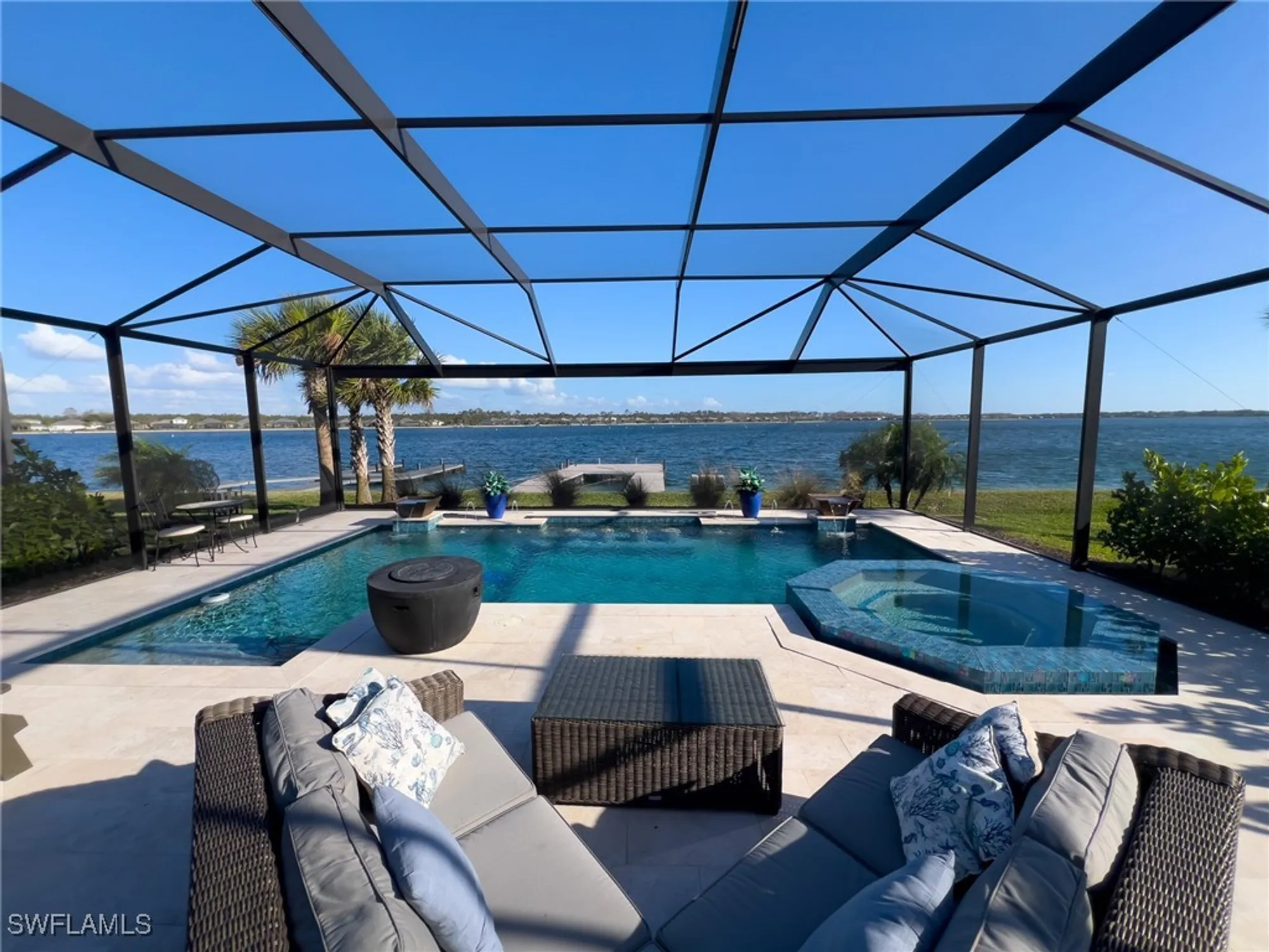 Property Slideshow image 4 of 50 | 14538 blue bay cir, Fort Myers, FL, 33913