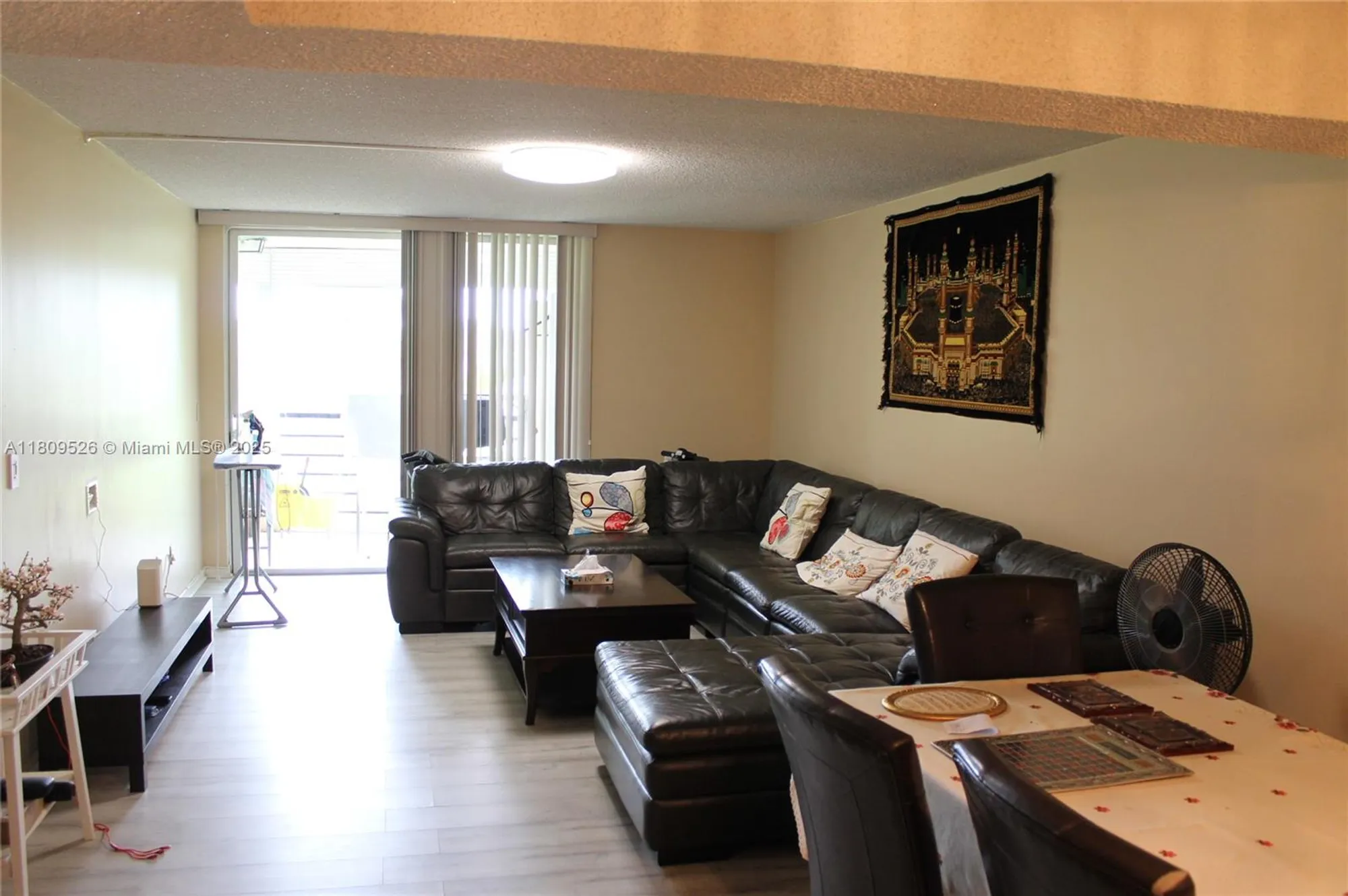 Property Slideshow image 4 of 9 | 23277 barwood ln 205, Boca Raton, FL, 33428