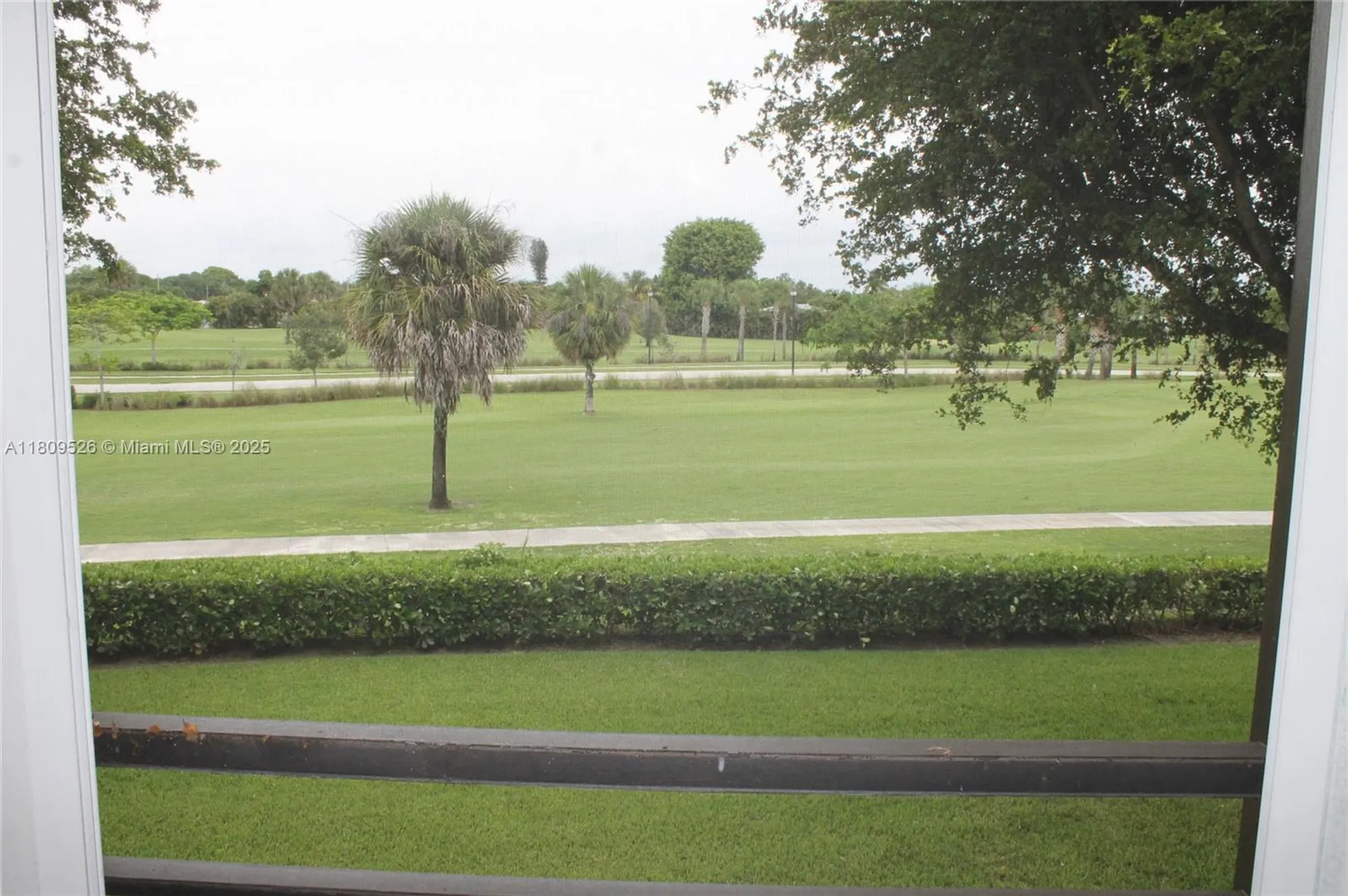 Property Slideshow image 7 of 9 | 23277 barwood ln 205, Boca Raton, FL, 33428