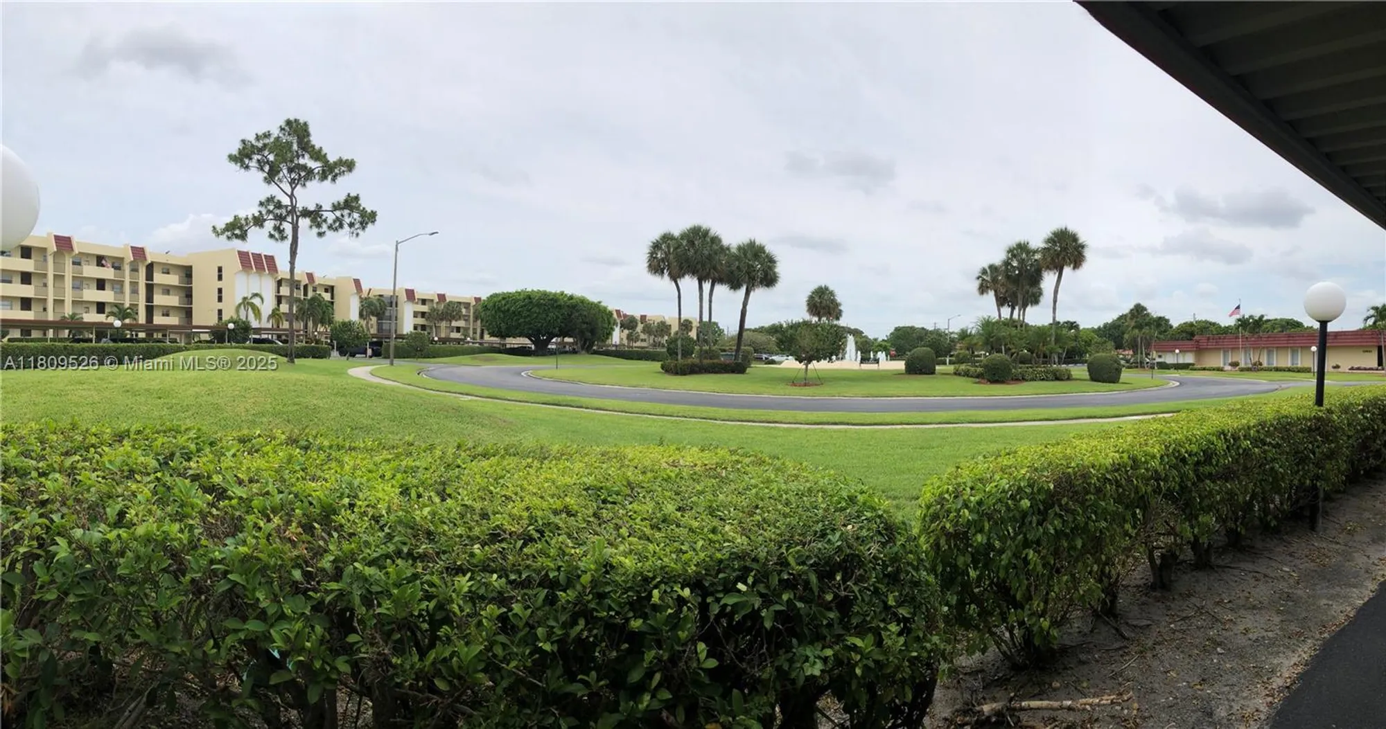 Property Slideshow image 8 of 9 | 23277 barwood ln 205, Boca Raton, FL, 33428