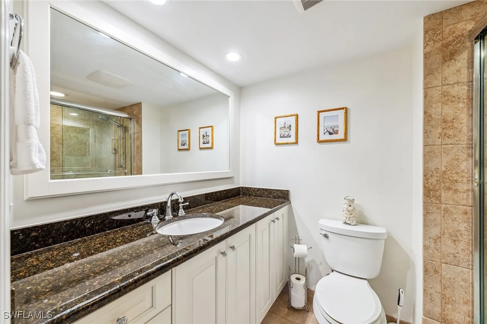 Property Slideshow image 20 of 27 | 3000 gulf shore blvd 207, Naples, FL, 34103