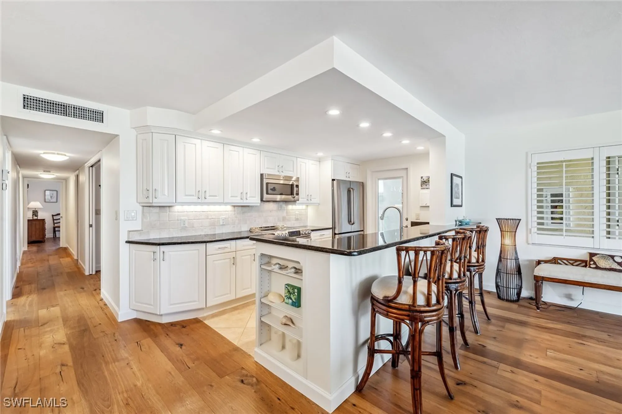 Property Slideshow image 7 of 27 | 3000 gulf shore blvd 207, Naples, FL, 34103