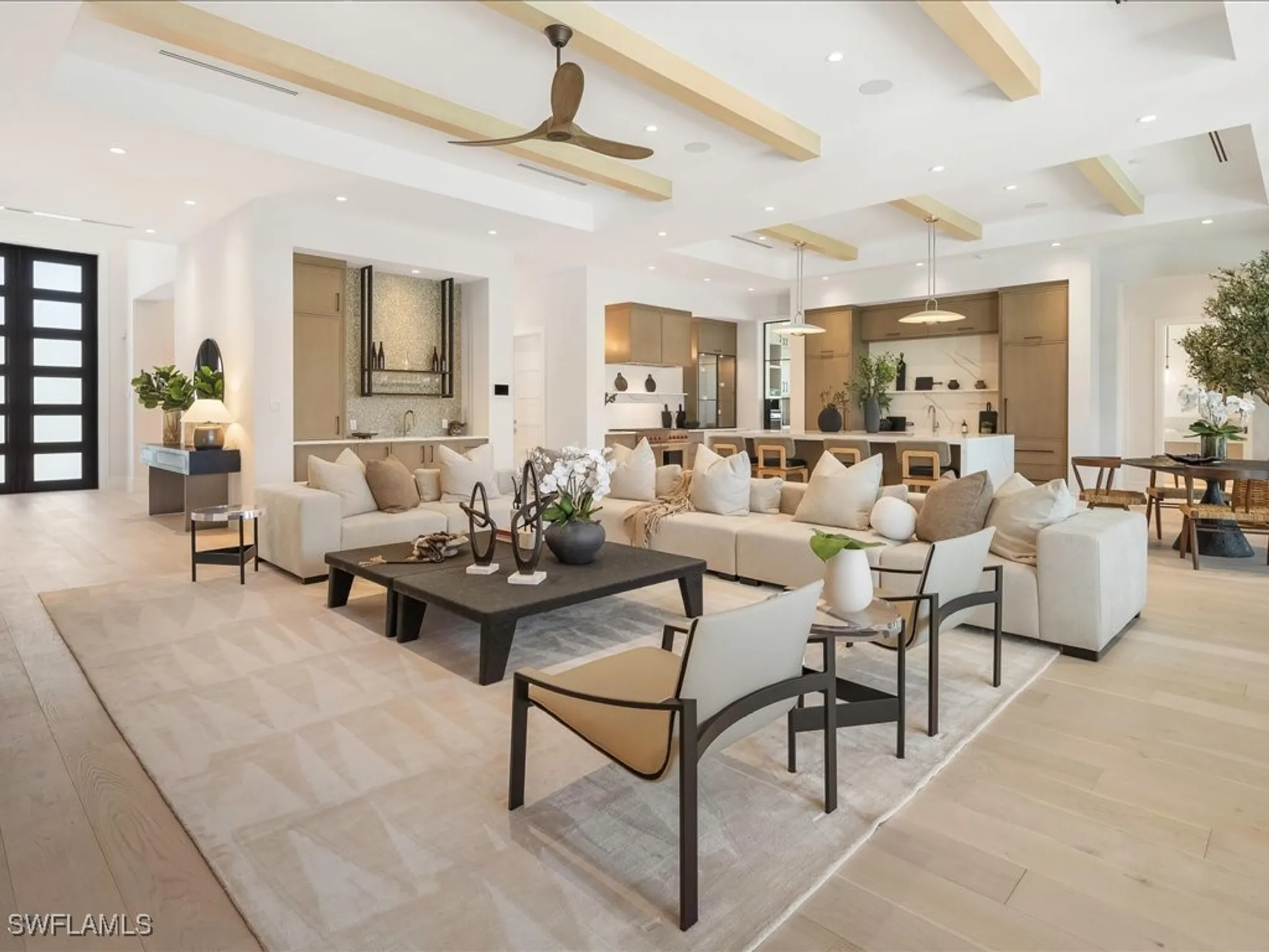 Property Slideshow image 4 of 50 | 612 binnacle dr, Naples, FL, 34103