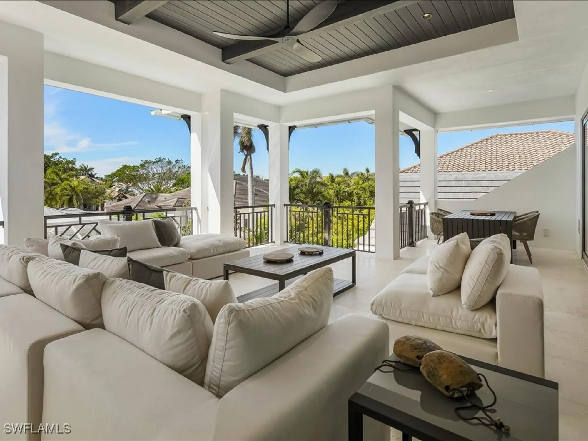 Property Slideshow image 41 of 50 | 612 binnacle dr, Naples, FL, 34103