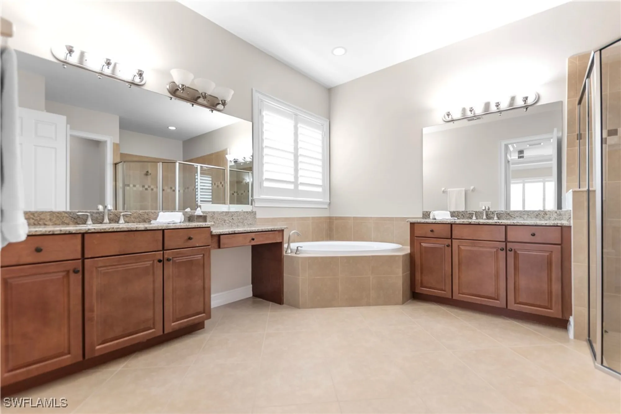 Property Slideshow image 18 of 41 | 3980 otter bend cir, Fort Myers, FL, 33905