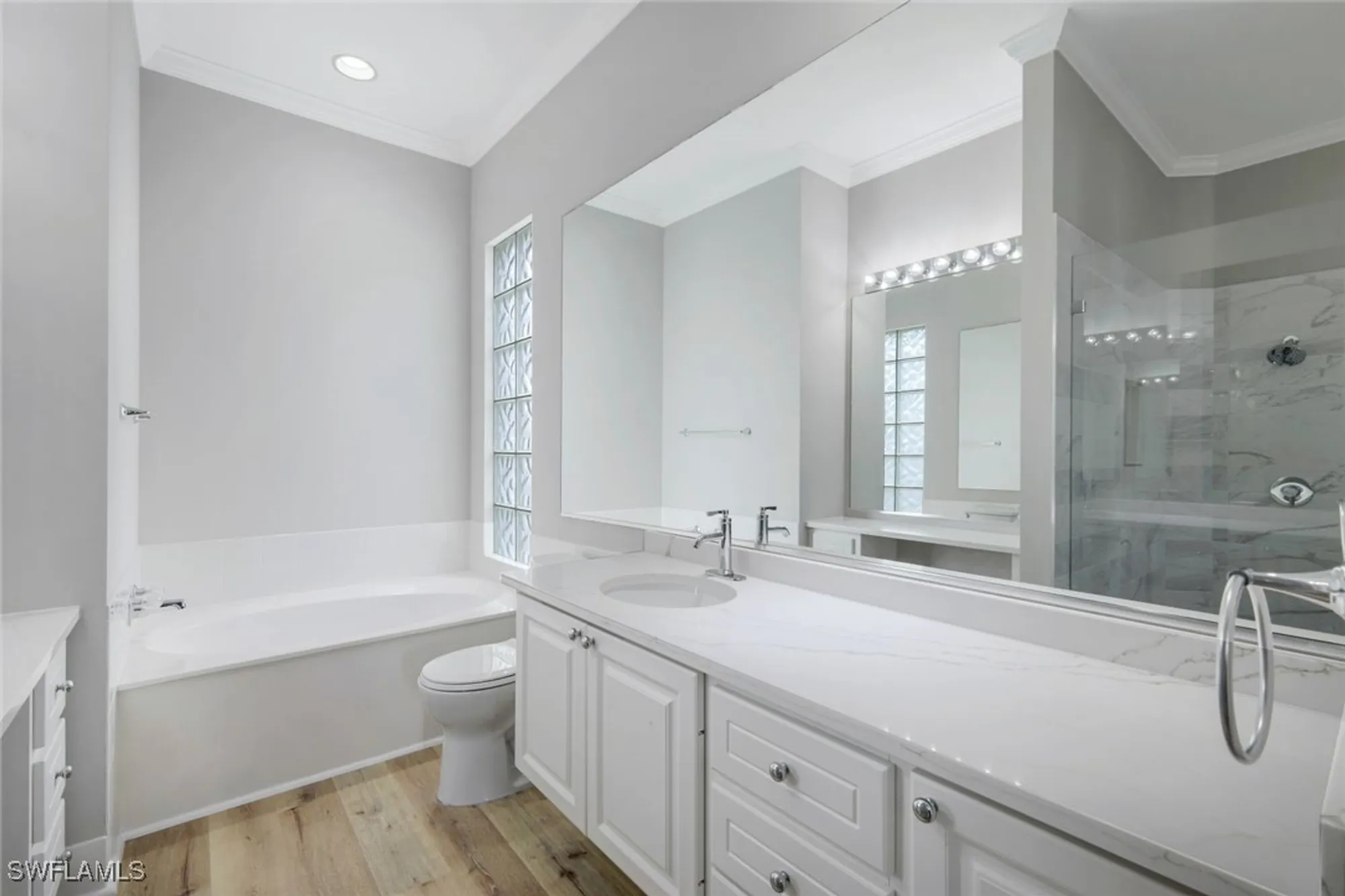 Property Slideshow image 13 of 27 | 4048 trinidad way, Naples, FL, 34119
