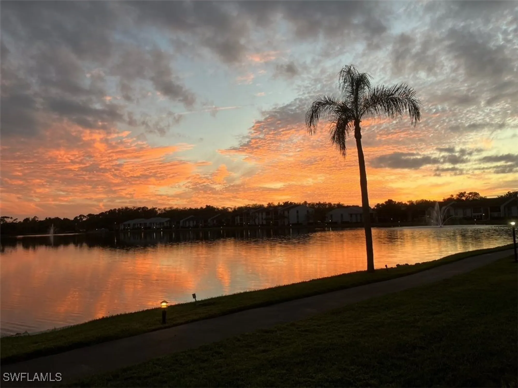 Property Slideshow image 15 of 25 | 9540 green cypress ln # 9-a2, Fort Myers, FL, 33905