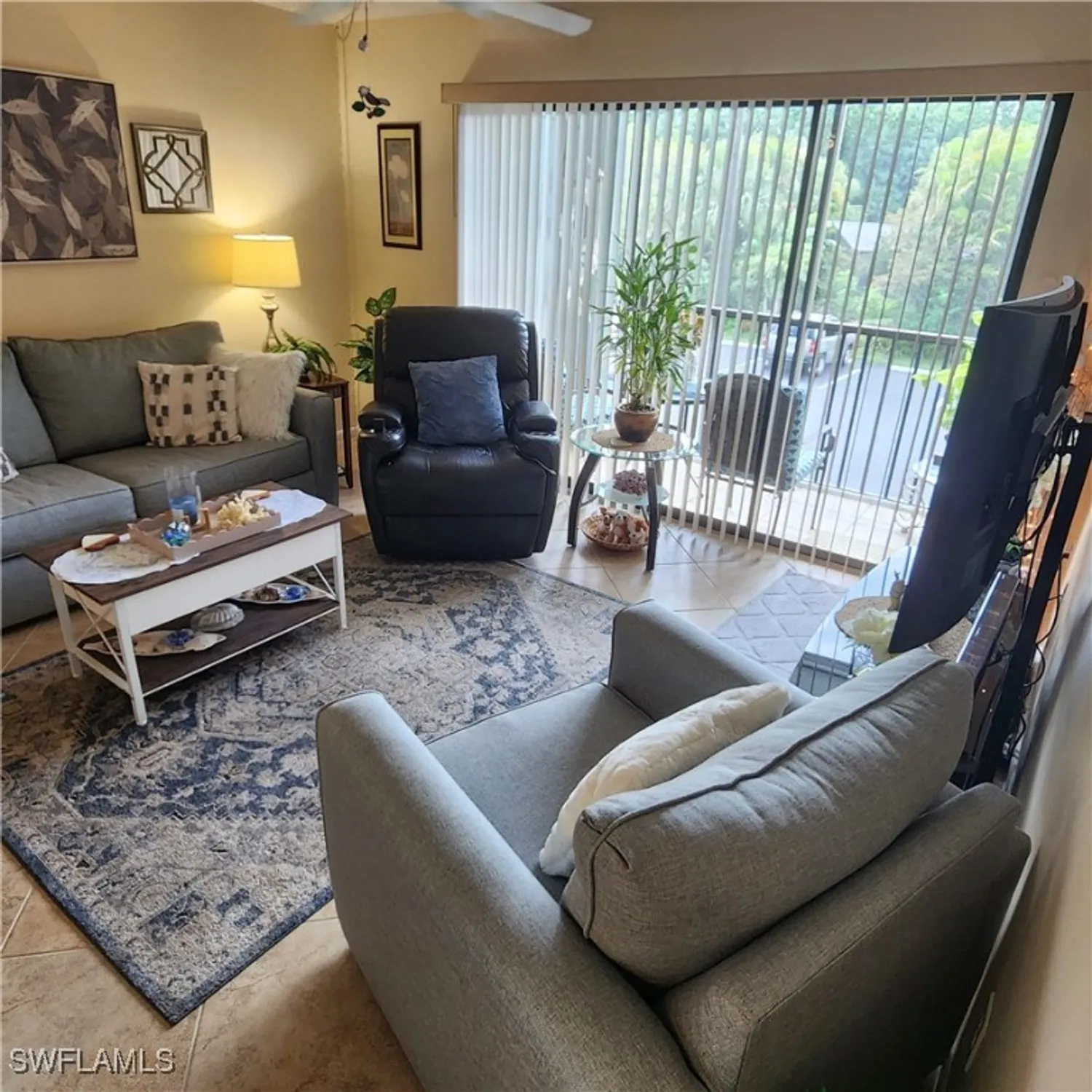 Property Slideshow image 3 of 25 | 9540 green cypress ln # 9-a2, Fort Myers, FL, 33905