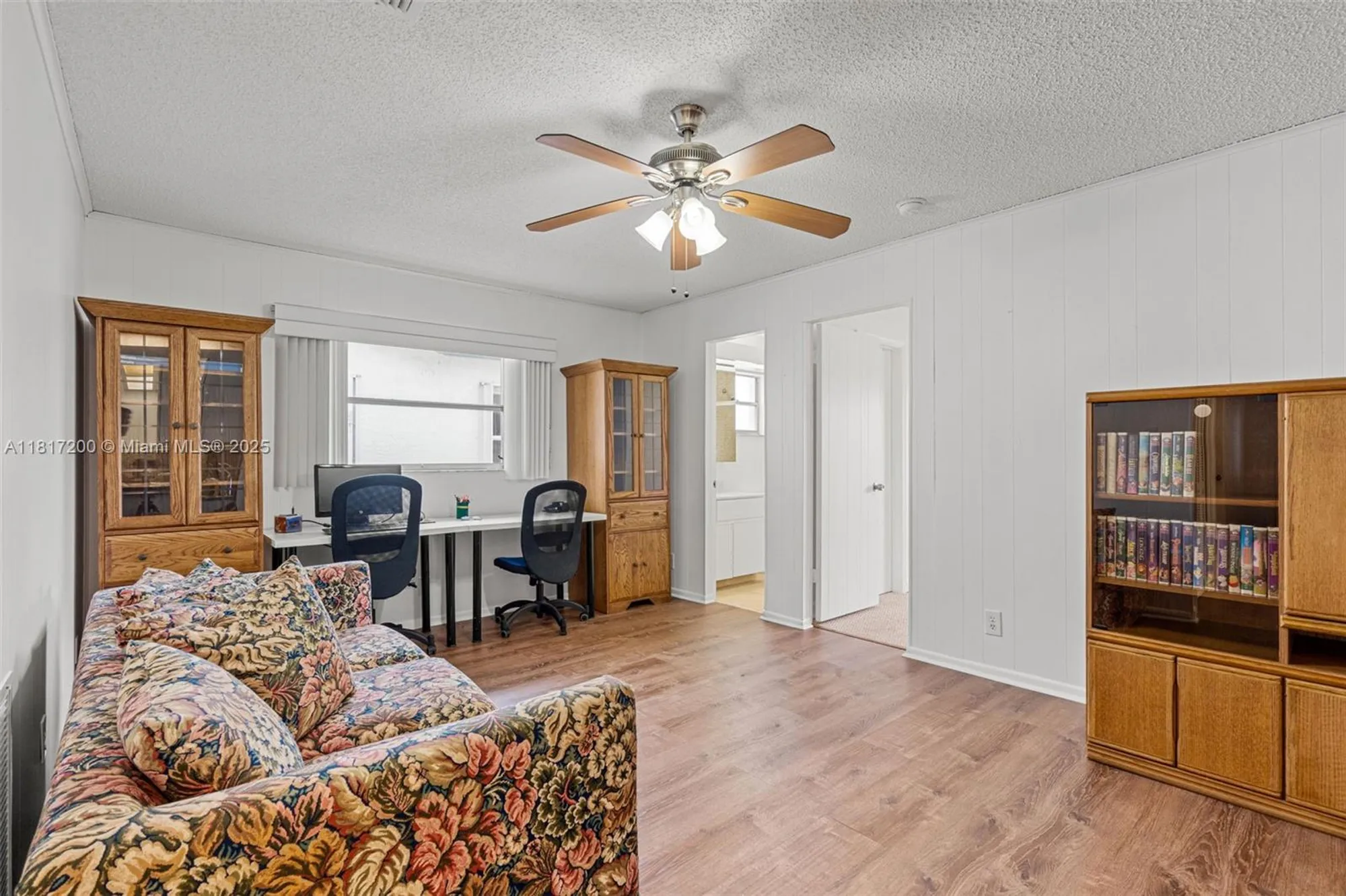 Property Slideshow image 16 of 55 | 1110 nw 90th way, Plantation, FL, 33322