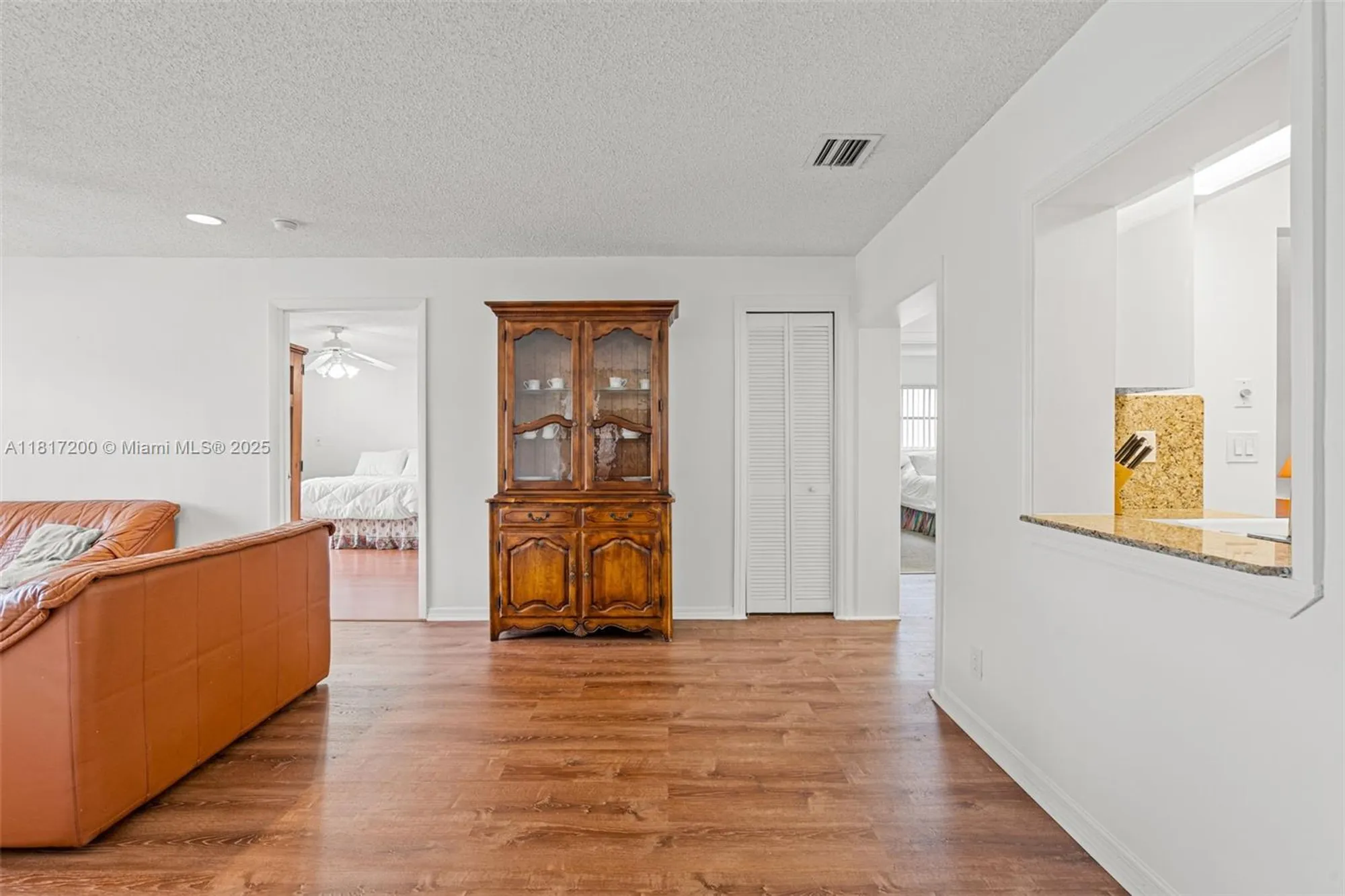 Property Slideshow image 18 of 55 | 1110 nw 90th way, Plantation, FL, 33322