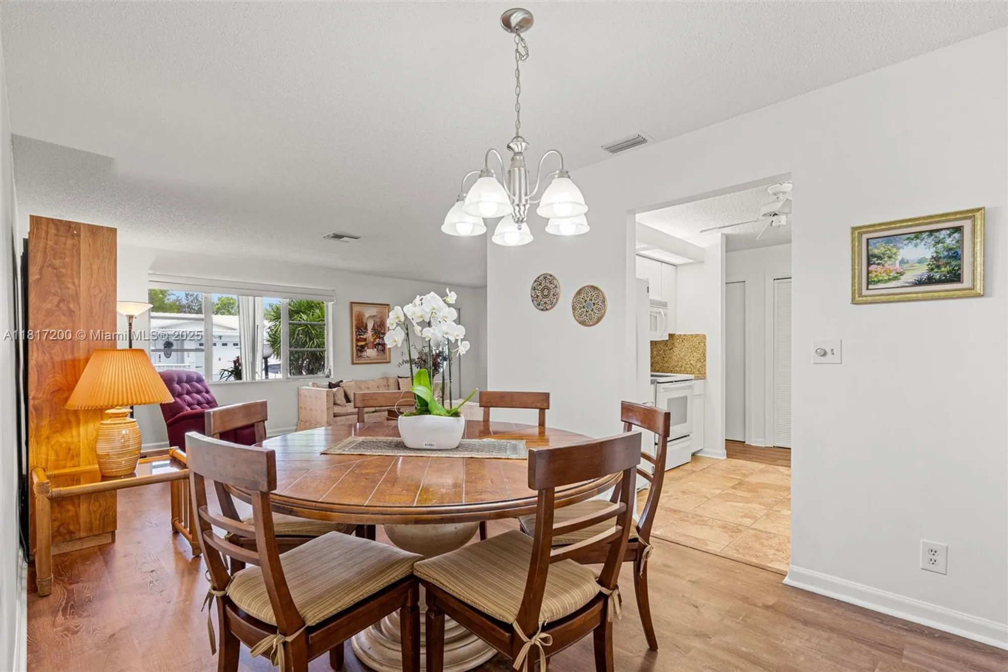 Property Slideshow image 11 of 55 | 1110 nw 90th way, Plantation, FL, 33322