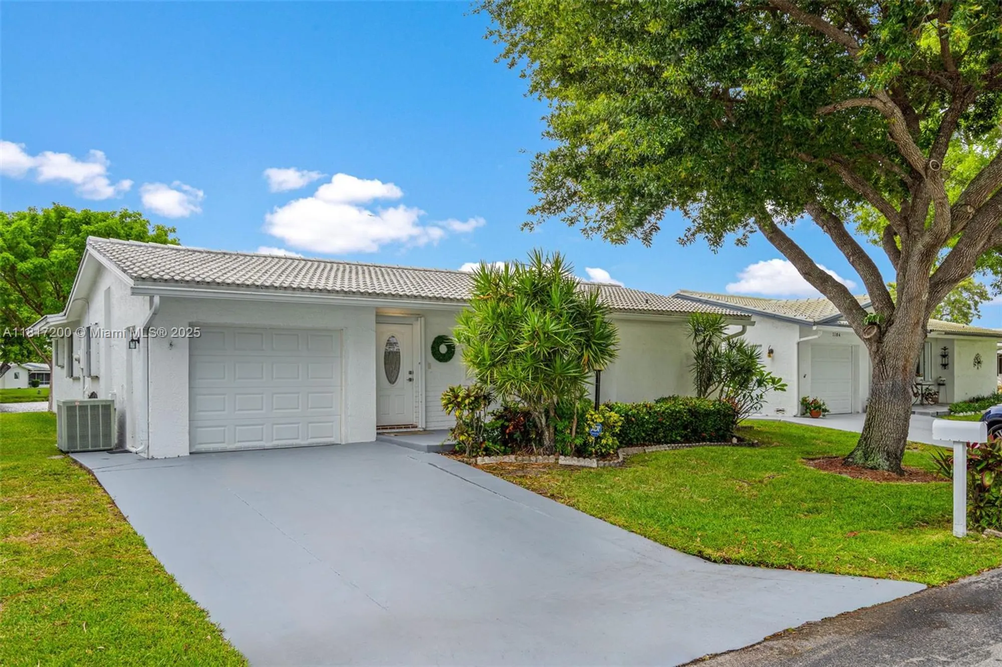 Property Slideshow image 3 of 55 | 1110 nw 90th way, Plantation, FL, 33322