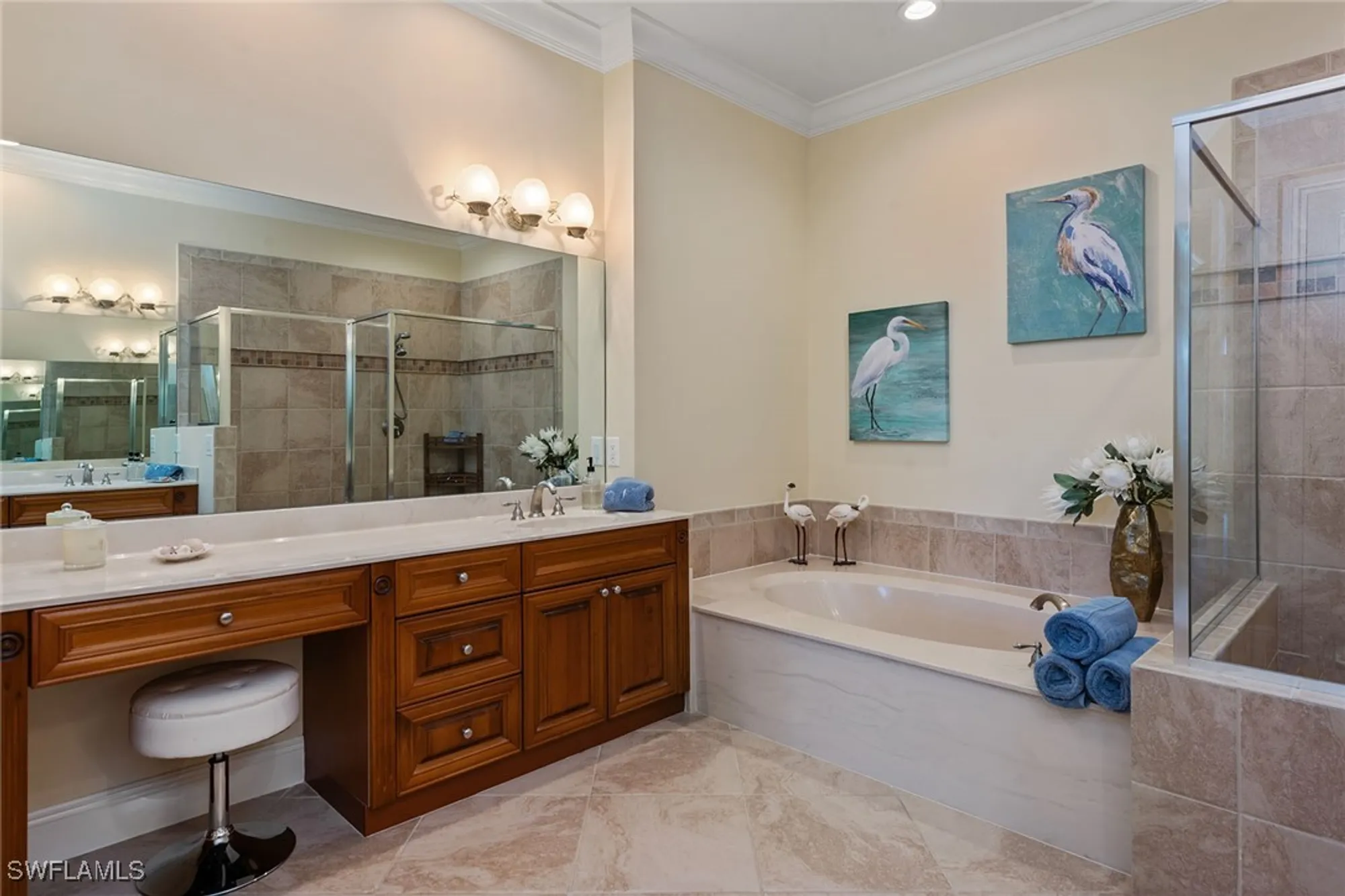 Property Slideshow image 14 of 50 | 3160 serena ln apt 202, Naples, FL, 34114