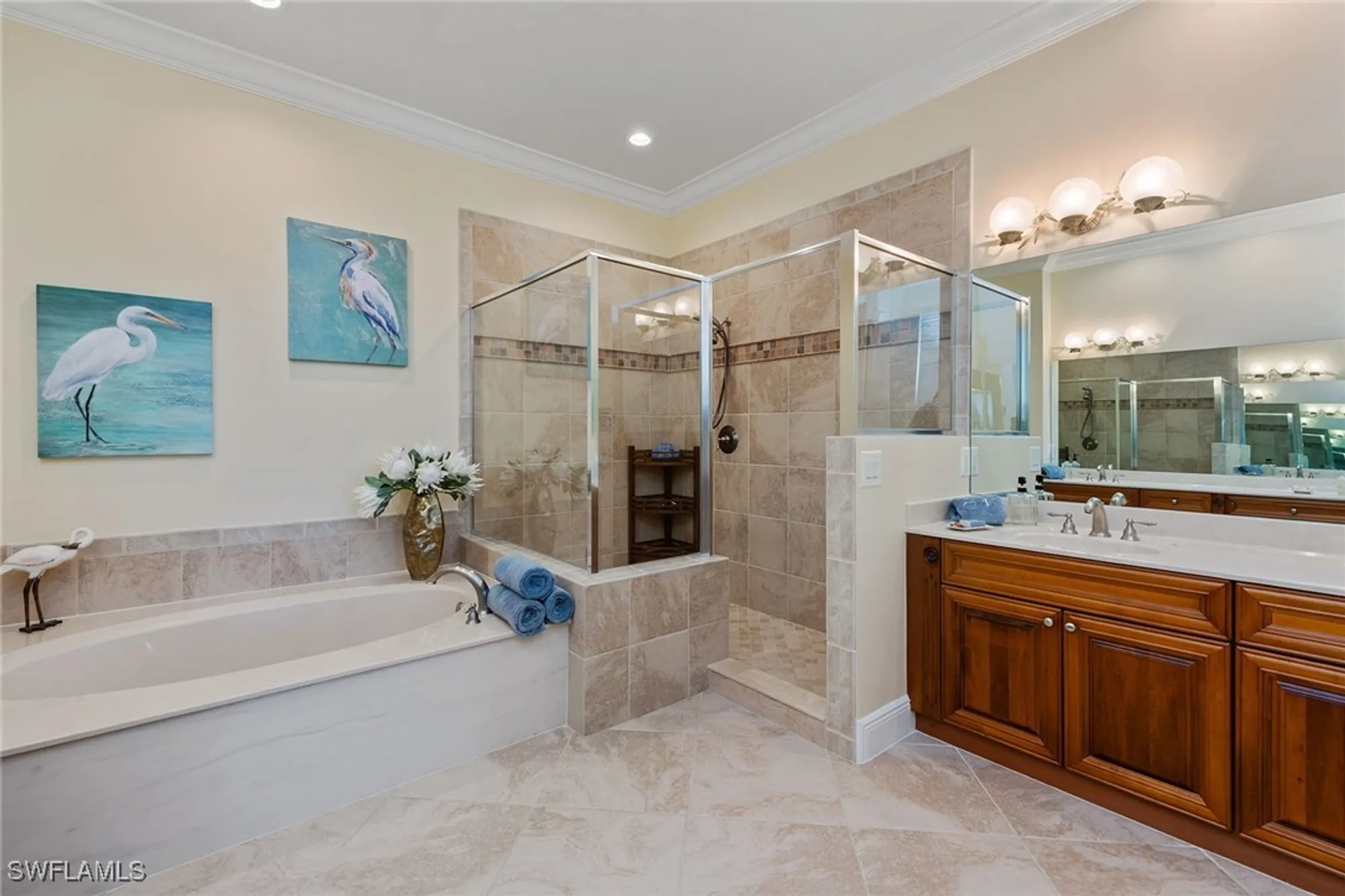 Property Slideshow image 15 of 50 | 3160 serena ln apt 202, Naples, FL, 34114