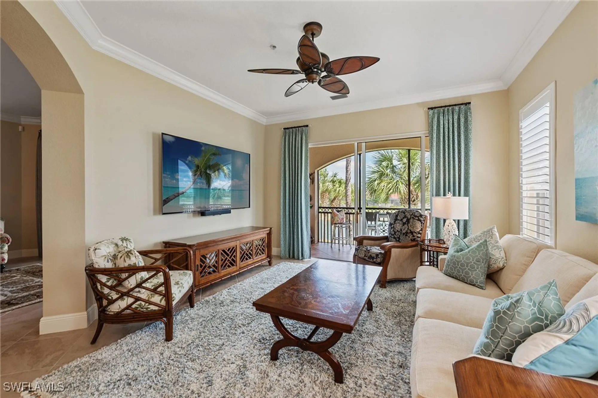 Property Slideshow image 18 of 50 | 3160 serena ln apt 202, Naples, FL, 34114