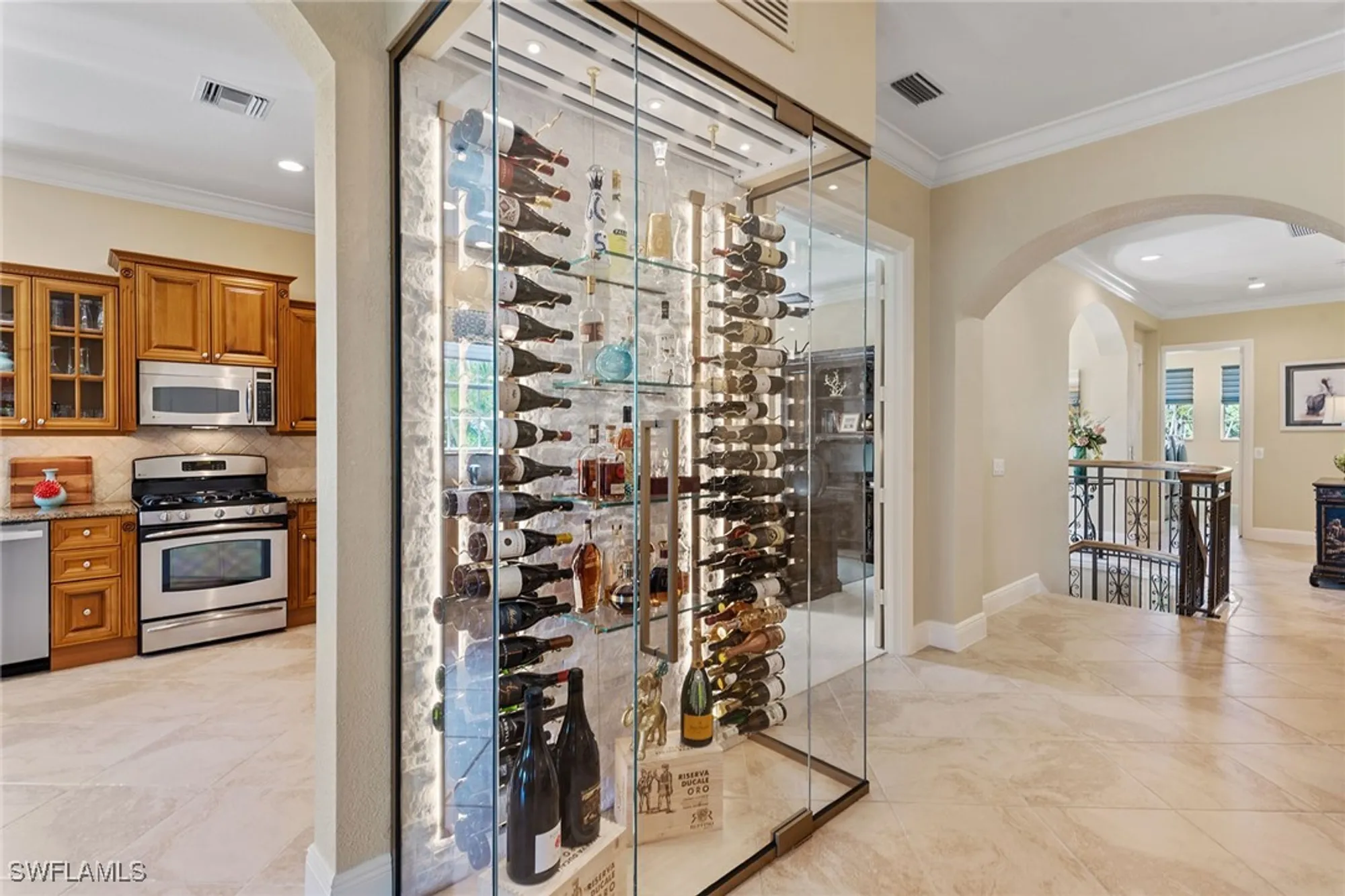 Property Slideshow image 11 of 50 | 3160 serena ln apt 202, Naples, FL, 34114