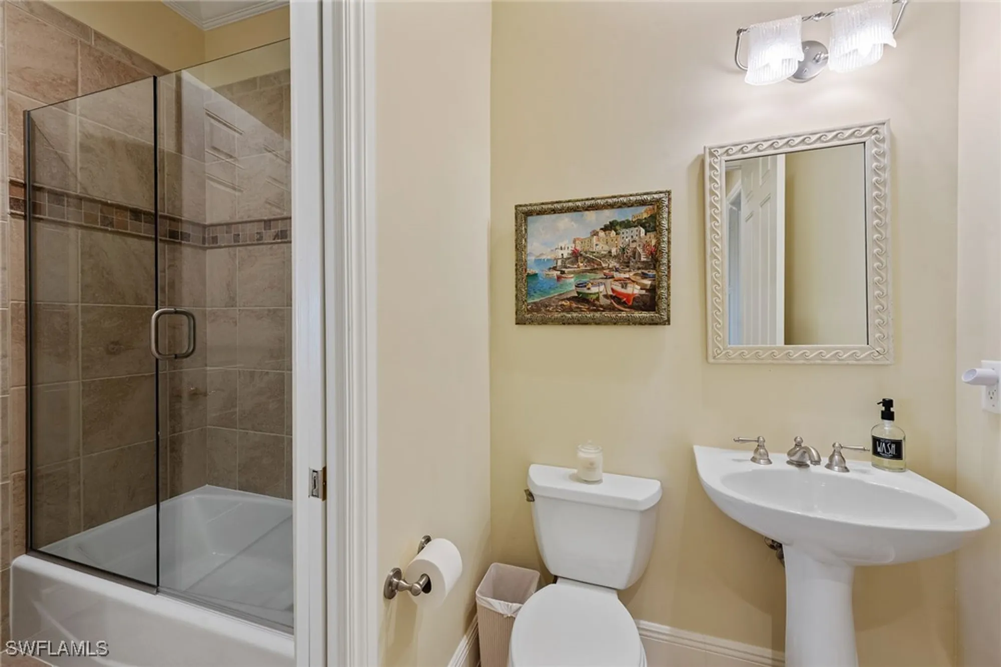 Property Slideshow image 22 of 50 | 3160 serena ln apt 202, Naples, FL, 34114