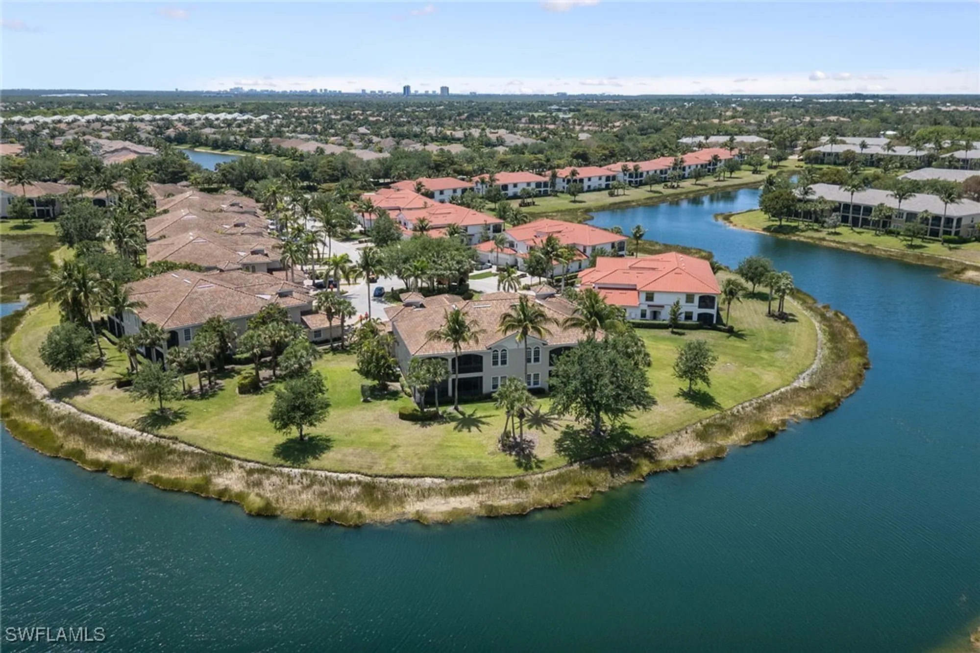 Property Slideshow image 32 of 50 | 3160 serena ln apt 202, Naples, FL, 34114