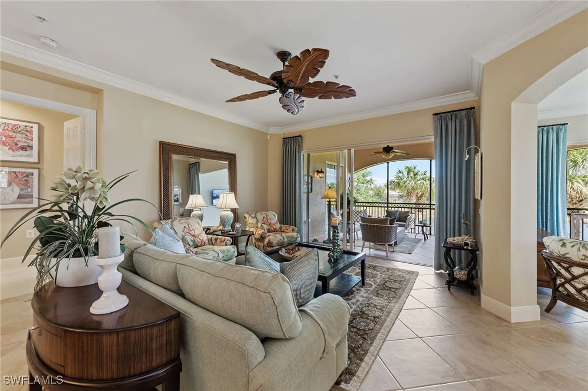 Property Slideshow image 5 of 50 | 3160 serena ln apt 202, Naples, FL, 34114