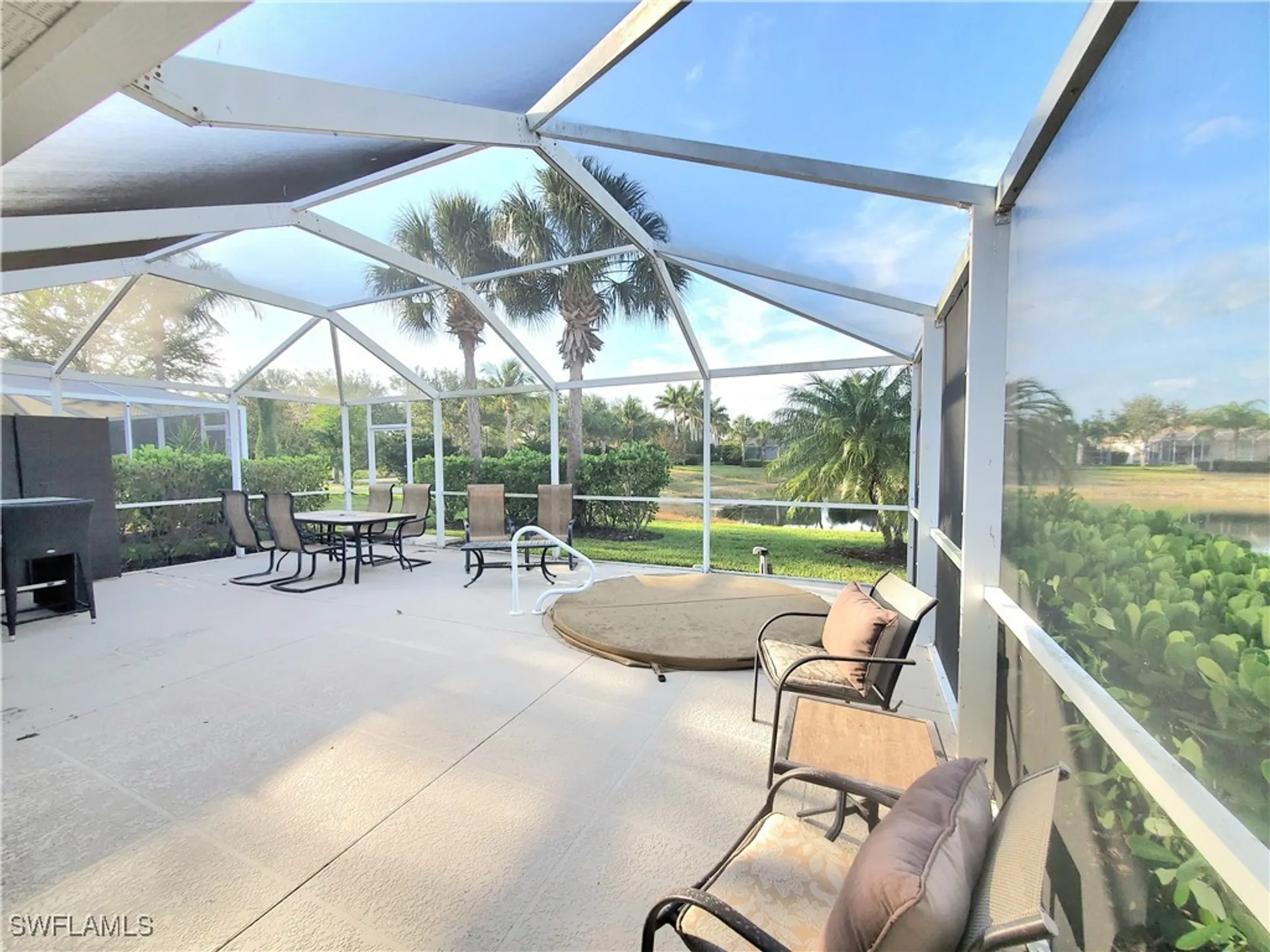 Property Slideshow image 15 of 50 | 8657 querce ct, Naples, FL, 34114