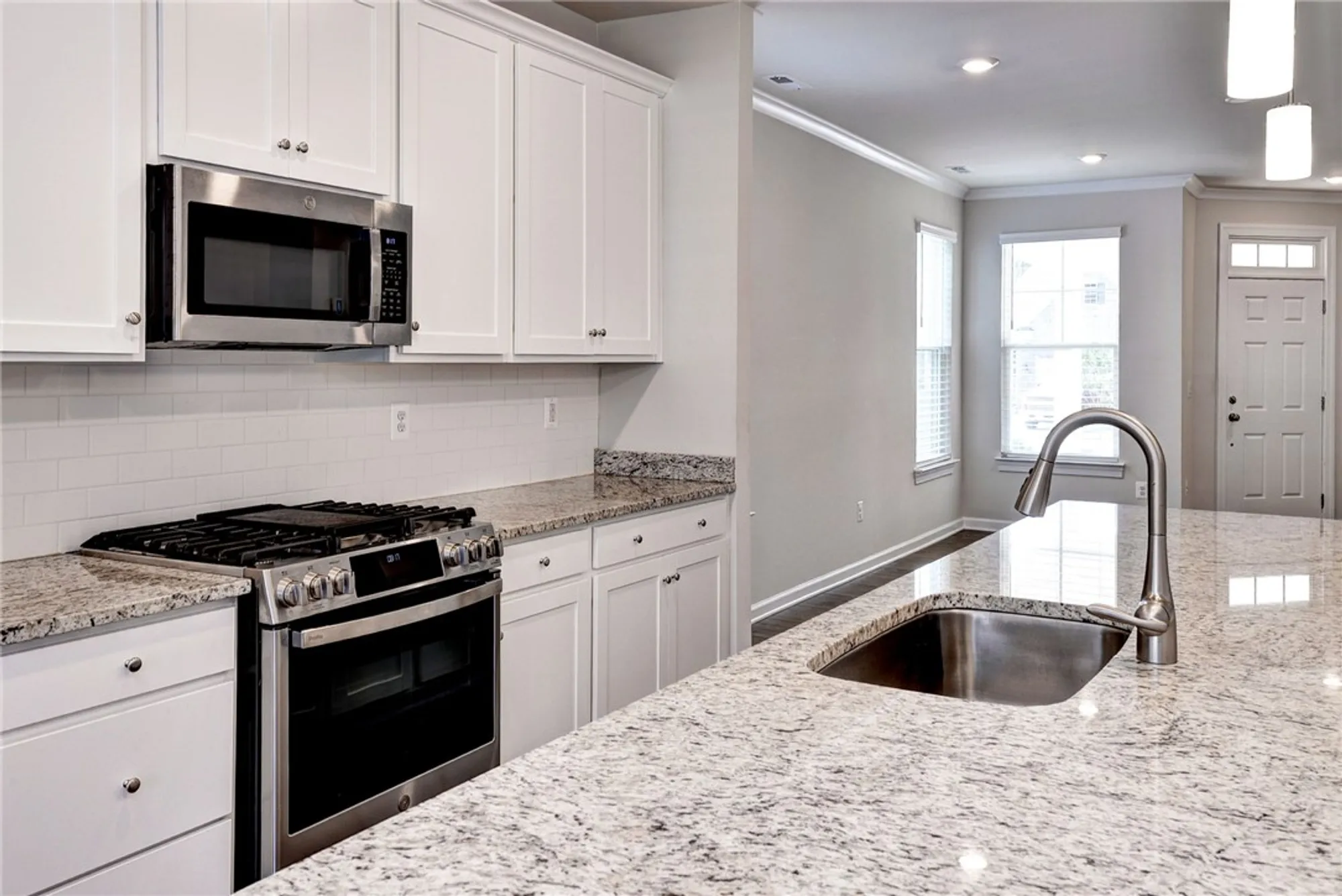 Property Slideshow image 15 of 48 | 6371 yarmouth run, Williamsburg, VA, 23188