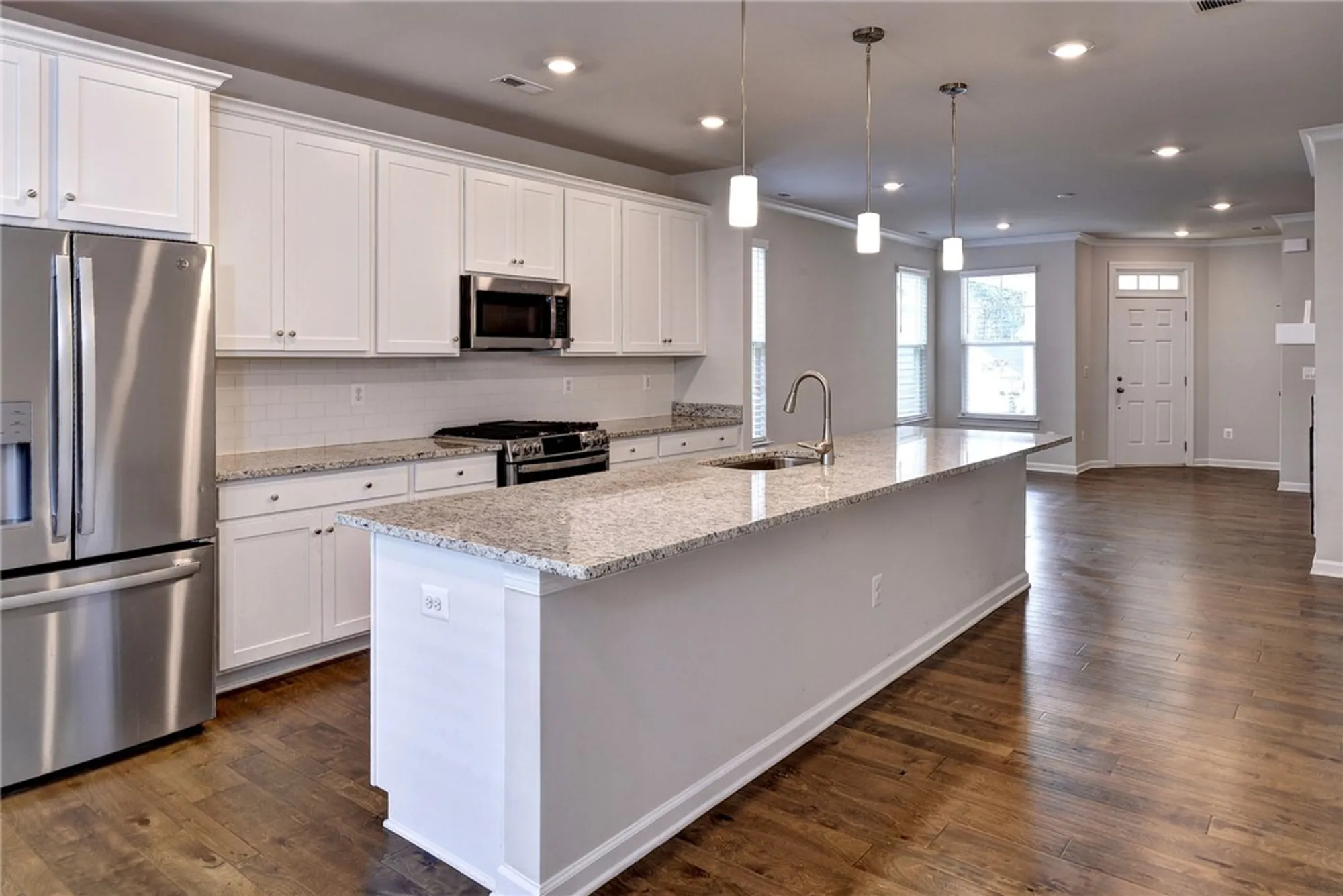 Property Slideshow image 13 of 48 | 6371 yarmouth run, Williamsburg, VA, 23188