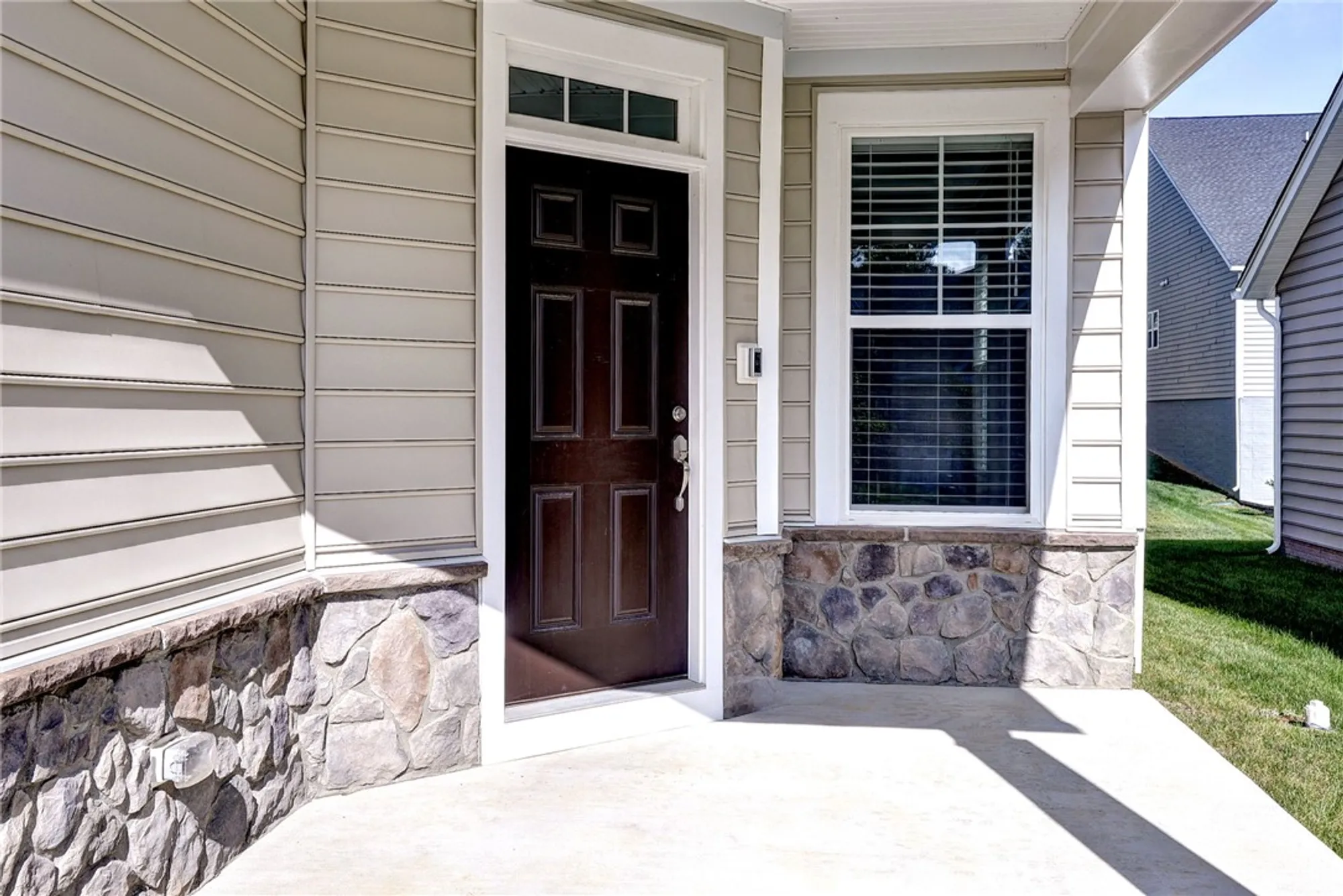 Property Slideshow image 4 of 48 | 6371 yarmouth run, Williamsburg, VA, 23188