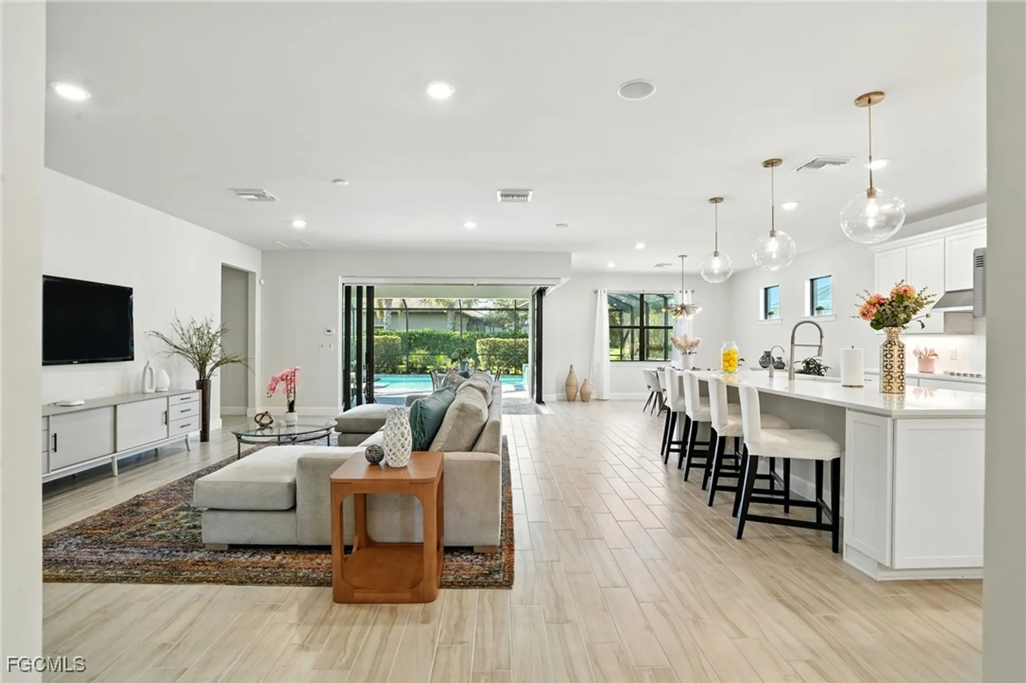 Property Slideshow image 1 of 38 | 12905 hadley ct, Fort Myers, FL, 33913