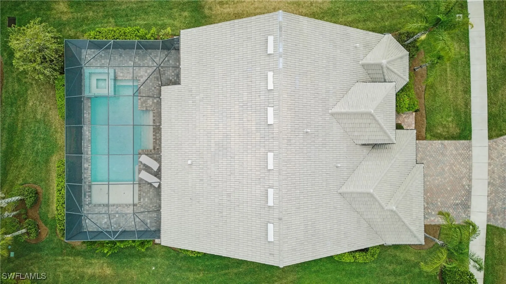 Property Slideshow image 28 of 38 | 12905 hadley ct, Fort Myers, FL, 33913