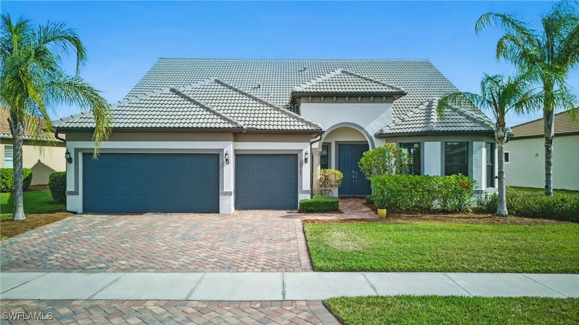 Property Slideshow image 4 of 38 | 12905 hadley ct, Fort Myers, FL, 33913