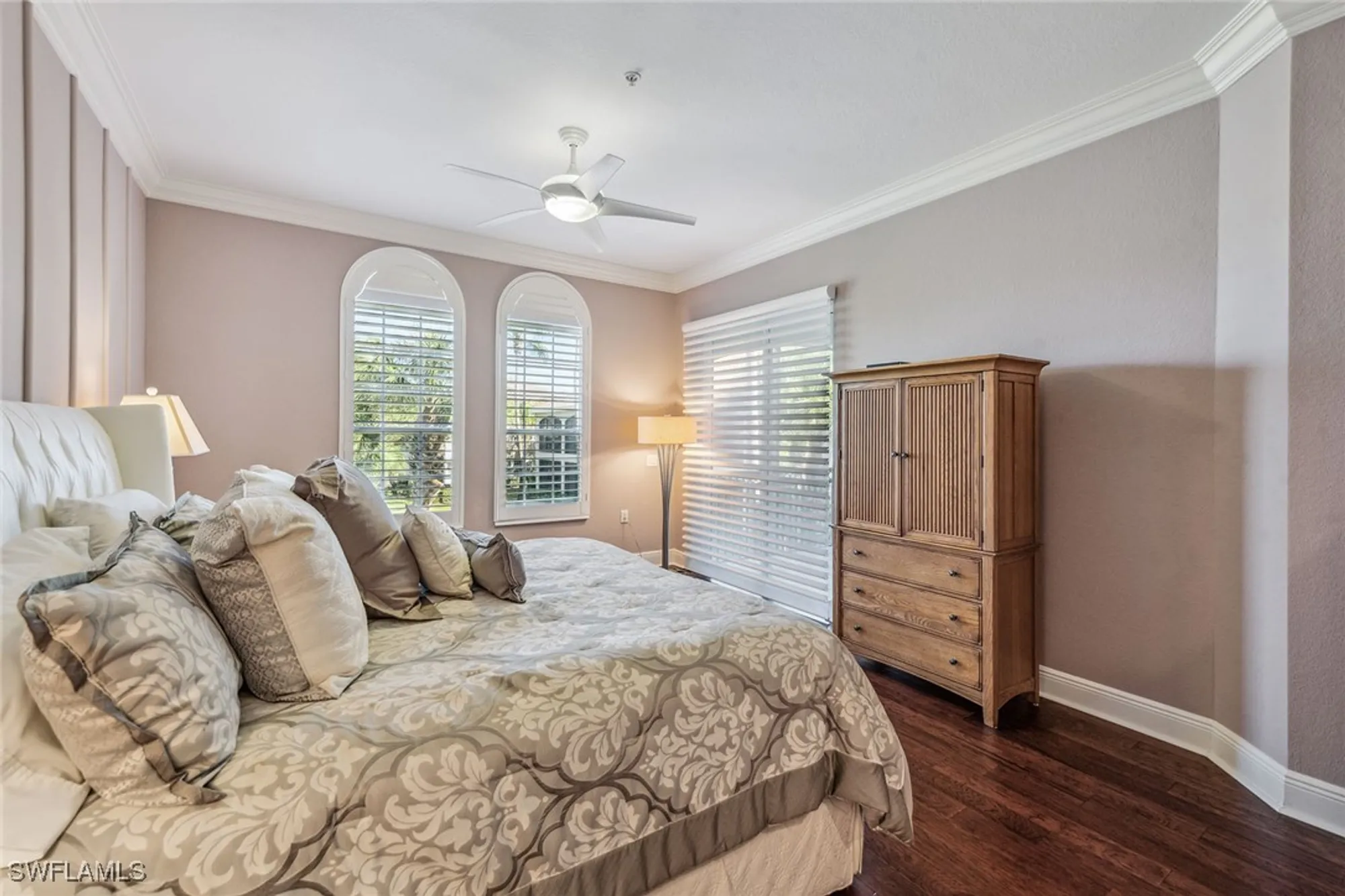 Property Slideshow image 14 of 50 | 3189 aviamar cir 202, Naples, FL, 34114