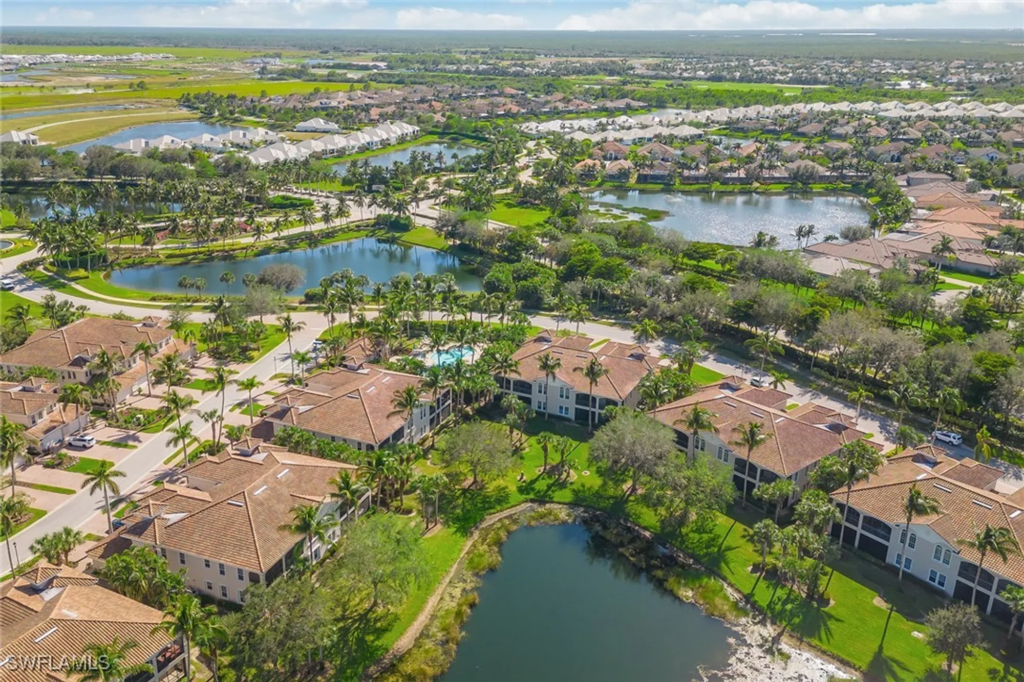 Property Slideshow image 29 of 50 | 3189 aviamar cir 202, Naples, FL, 34114