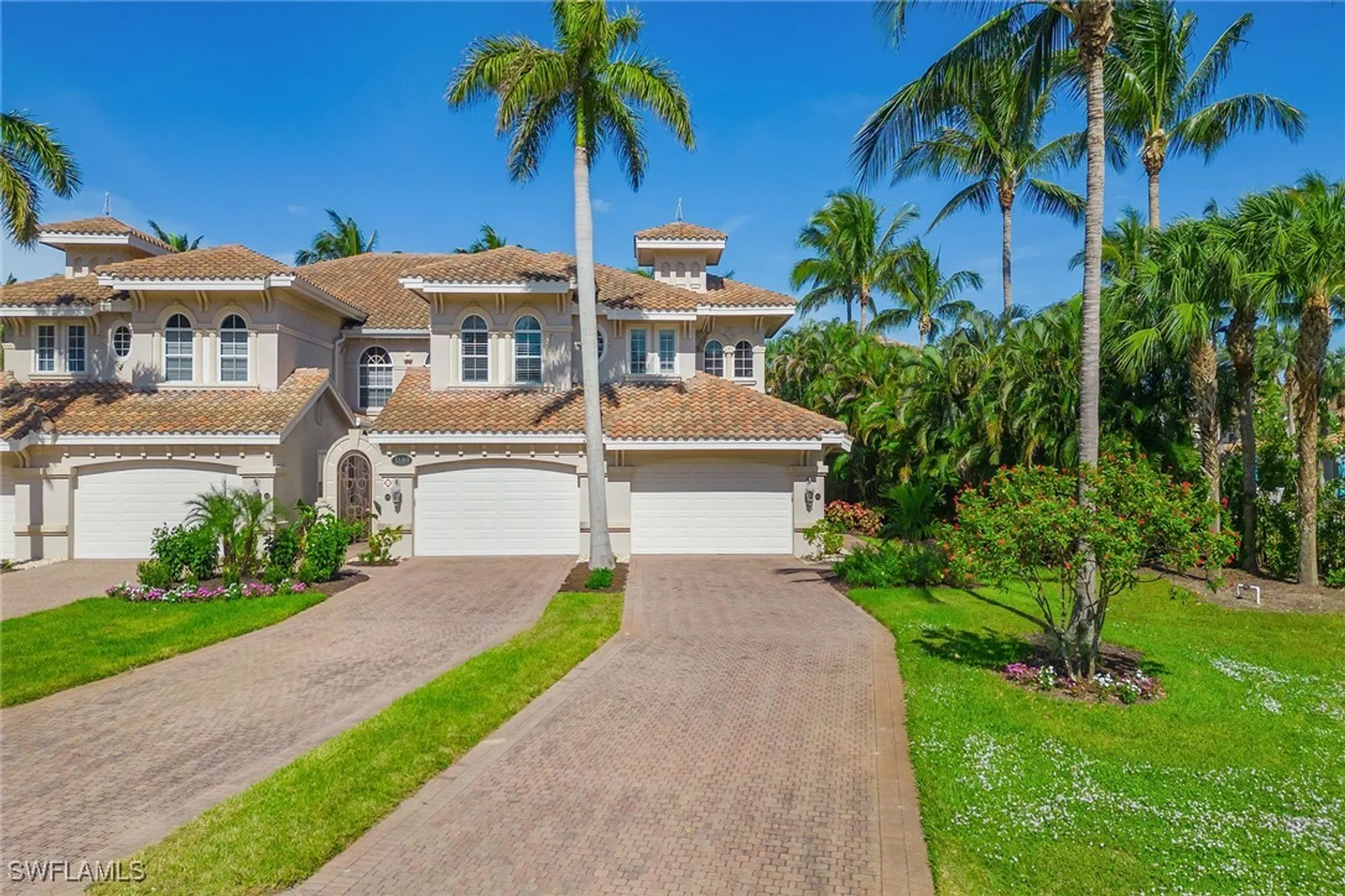 Property Slideshow image 33 of 50 | 3189 aviamar cir 202, Naples, FL, 34114