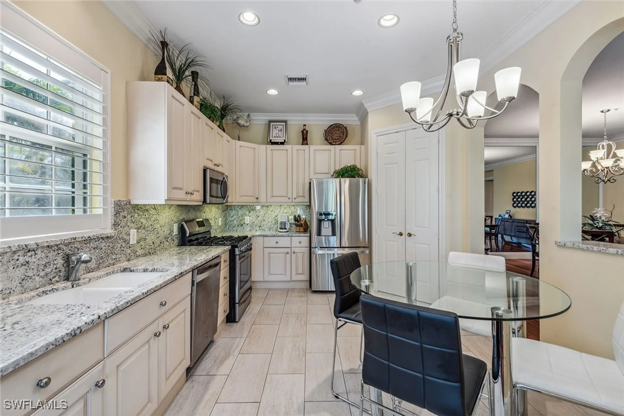 Property Slideshow image 8 of 50 | 3189 aviamar cir 202, Naples, FL, 34114