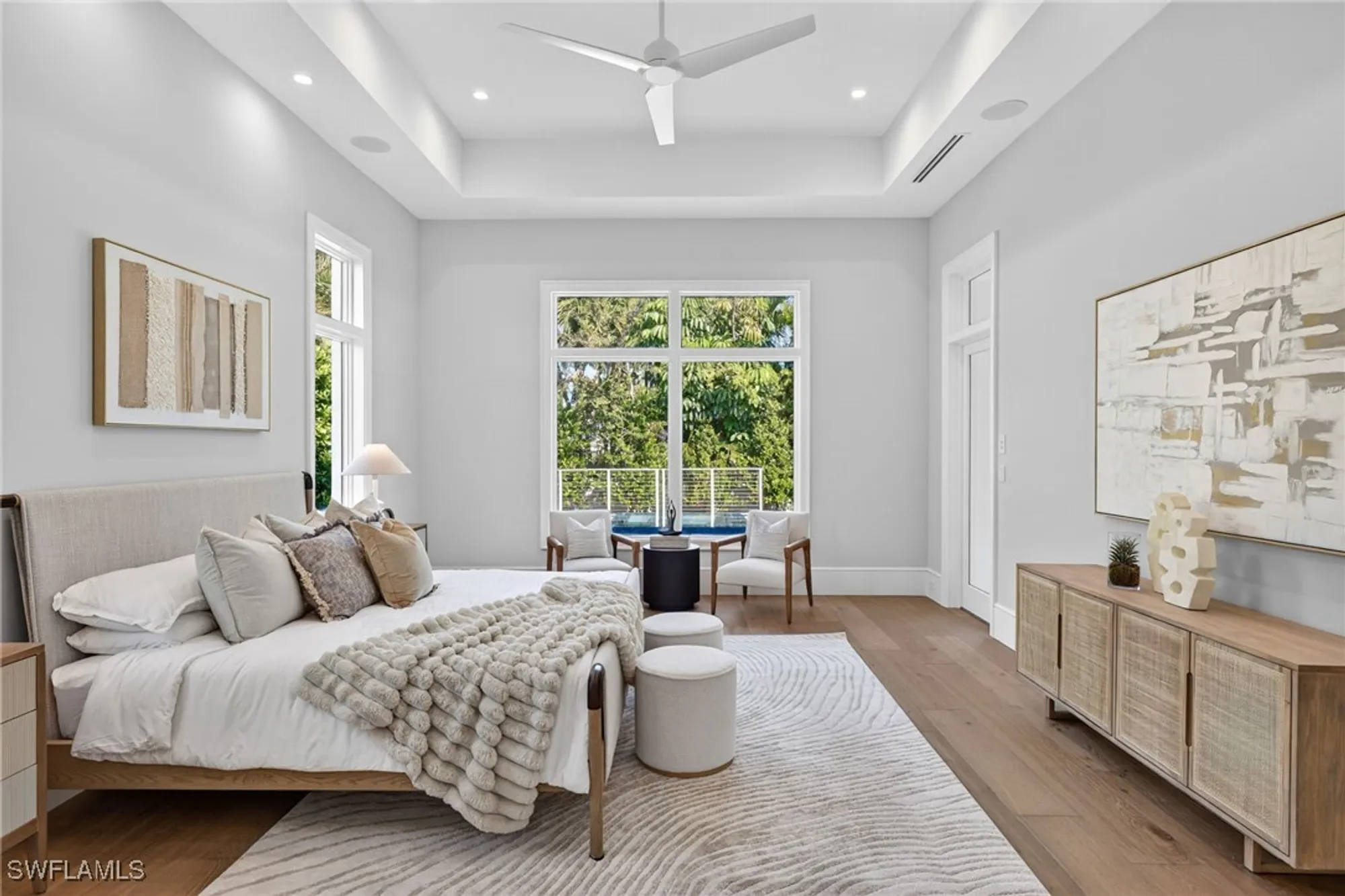 Property Slideshow image 18 of 37 | 375 bow line dr, Naples, FL, 34103