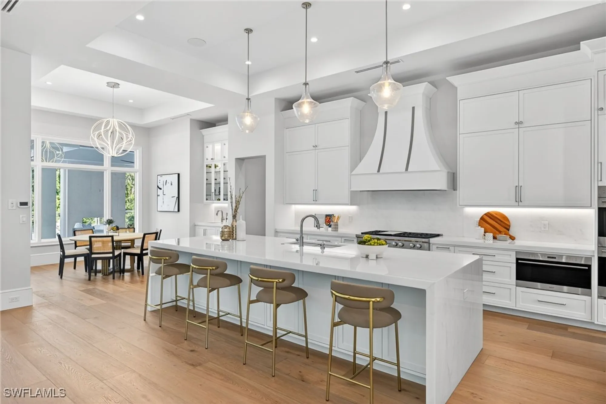 Property Slideshow image 12 of 37 | 375 bow line dr, Naples, FL, 34103