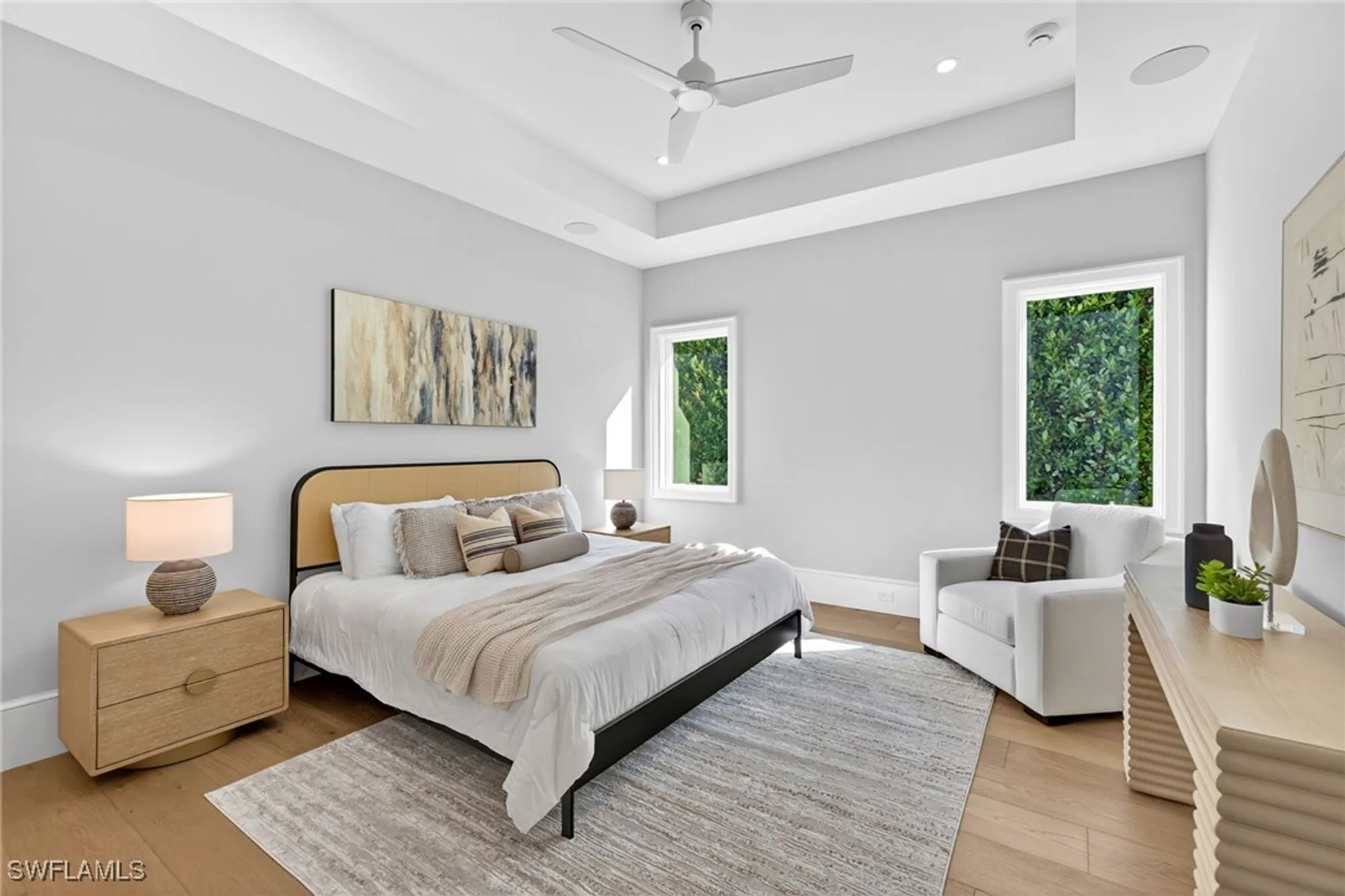 Property Slideshow image 25 of 37 | 375 bow line dr, Naples, FL, 34103