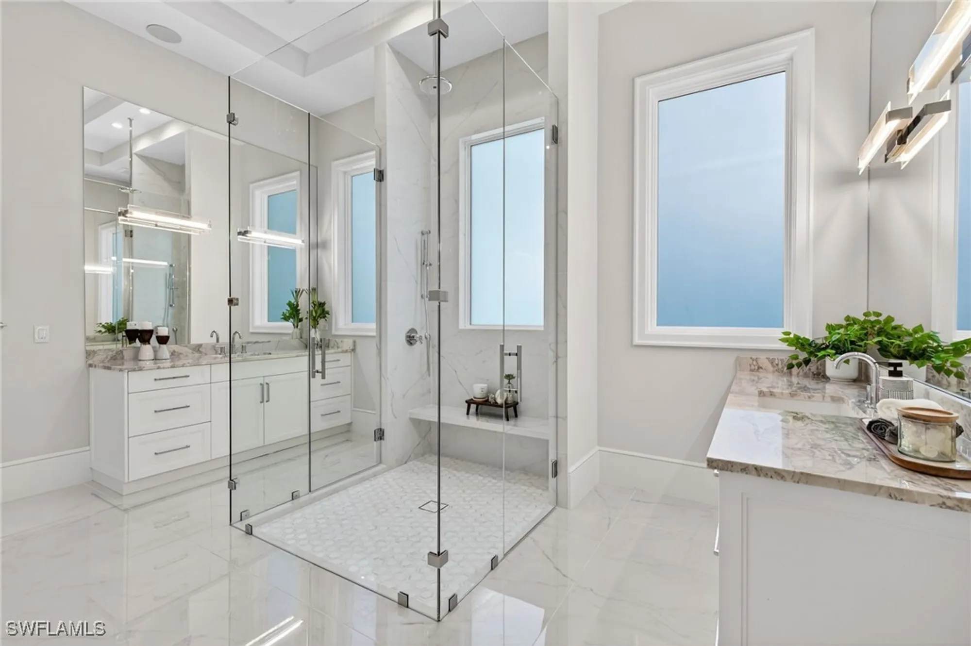 Property Slideshow image 23 of 37 | 375 bow line dr, Naples, FL, 34103