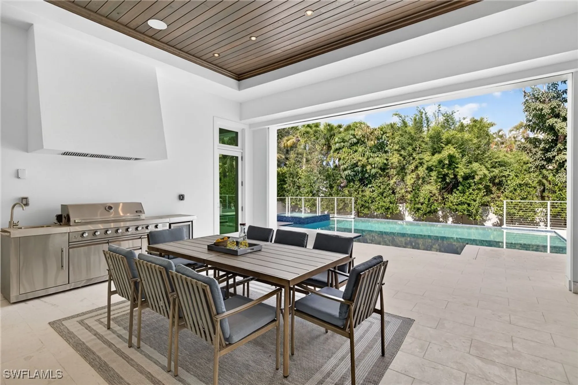 Property Slideshow image 35 of 37 | 375 bow line dr, Naples, FL, 34103
