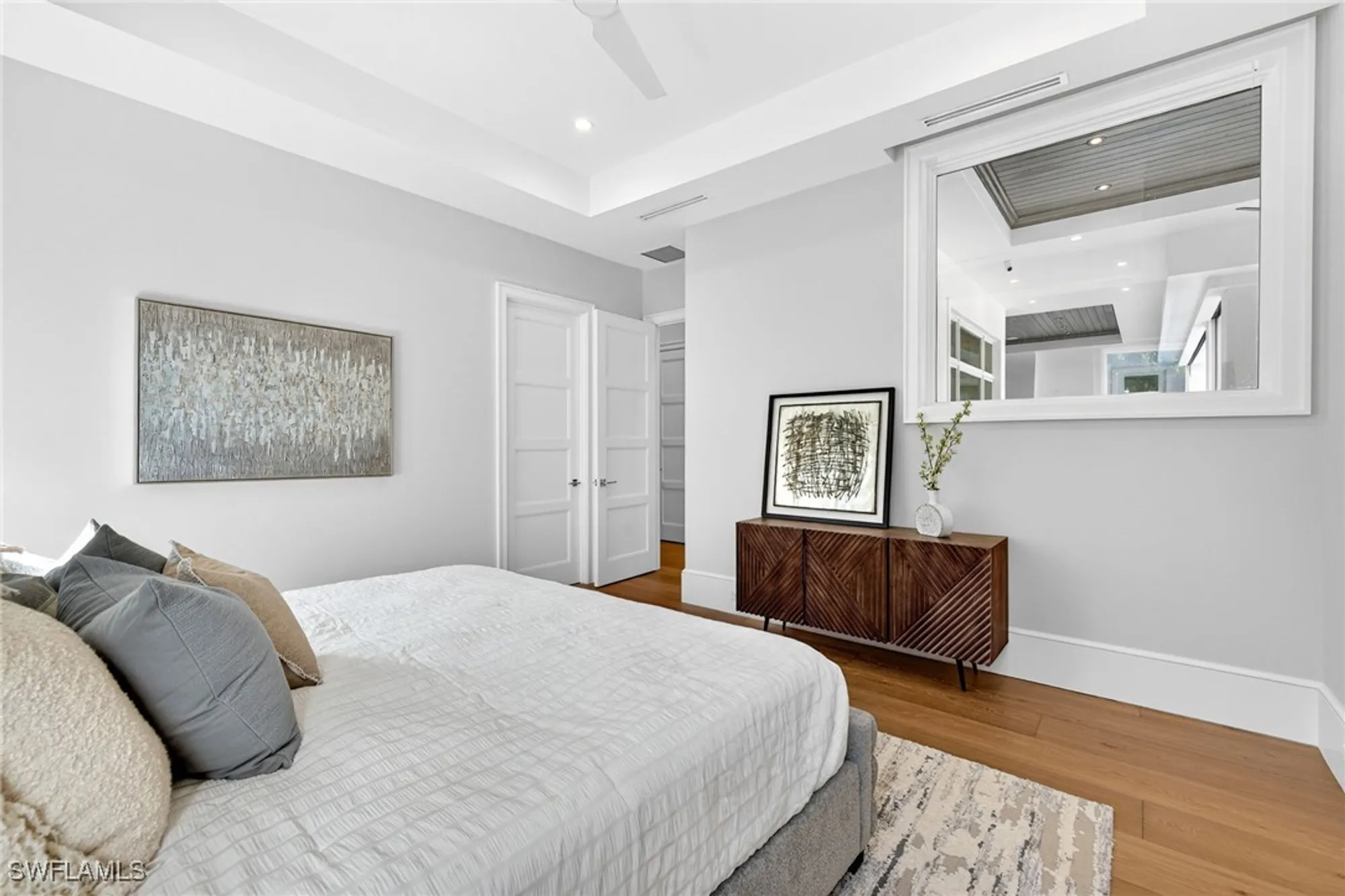 Property Slideshow image 31 of 37 | 375 bow line dr, Naples, FL, 34103