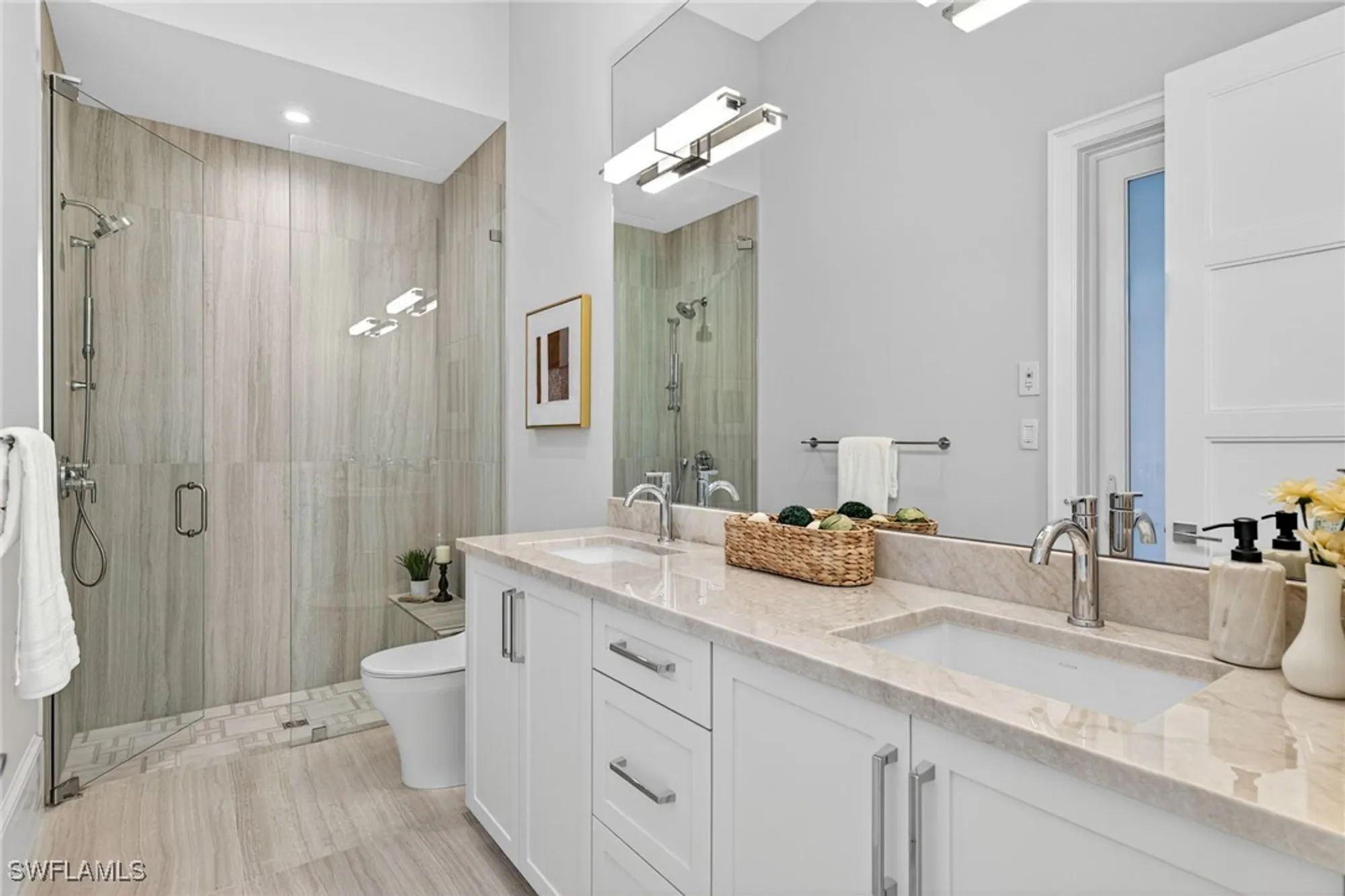 Property Slideshow image 32 of 37 | 375 bow line dr, Naples, FL, 34103