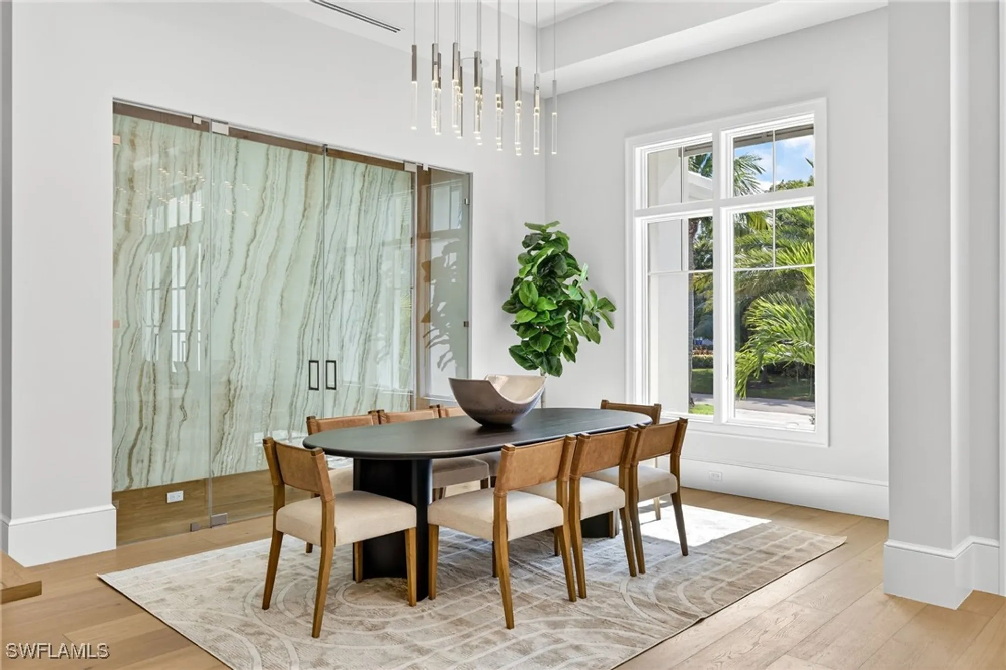 Property Slideshow image 8 of 37 | 375 bow line dr, Naples, FL, 34103