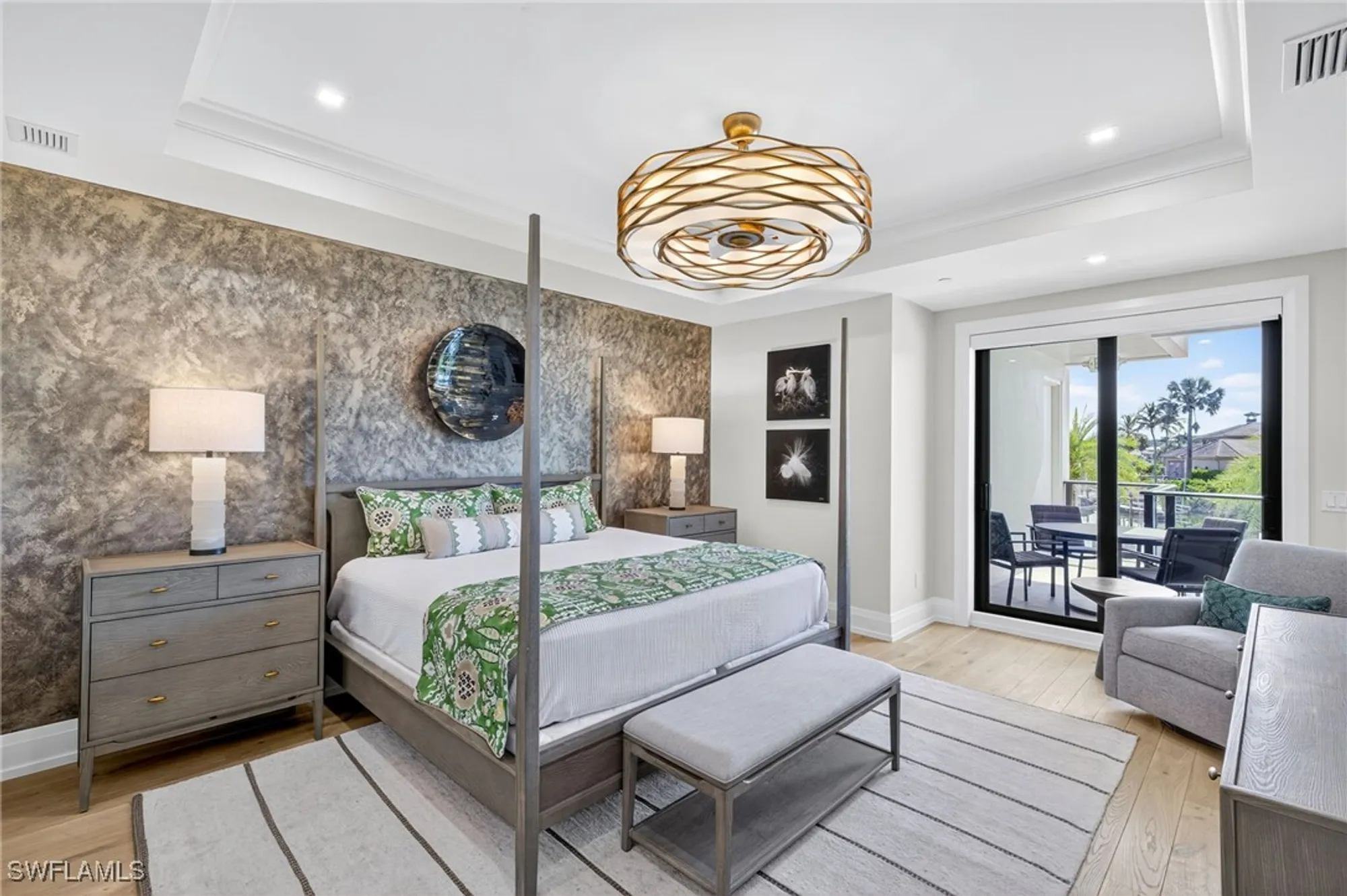 Property Slideshow image 16 of 46 | 1820 gulf shore blvd n unit 202, Naples, FL, 34102