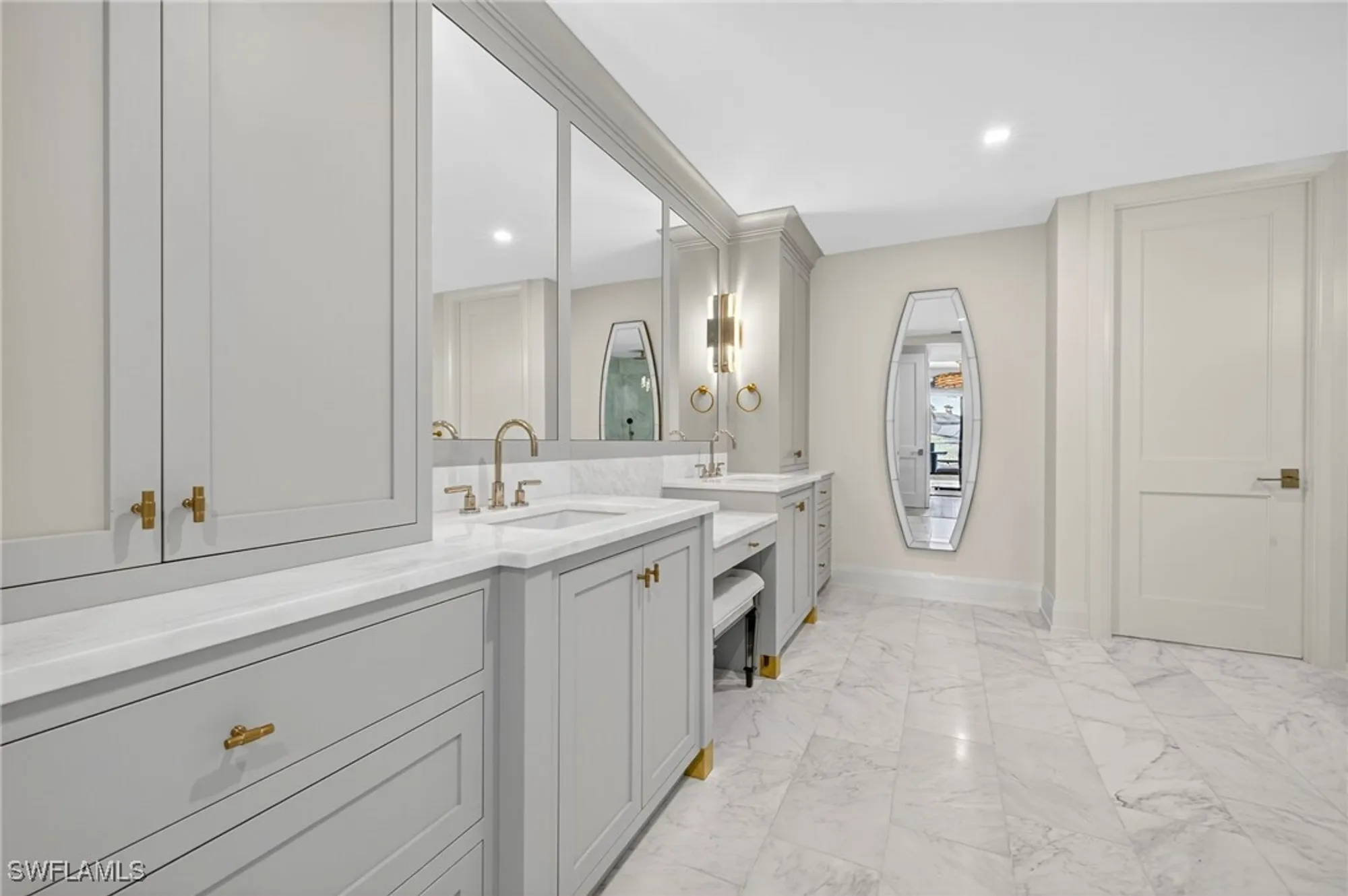 Property Slideshow image 20 of 46 | 1820 gulf shore blvd n unit 202, Naples, FL, 34102