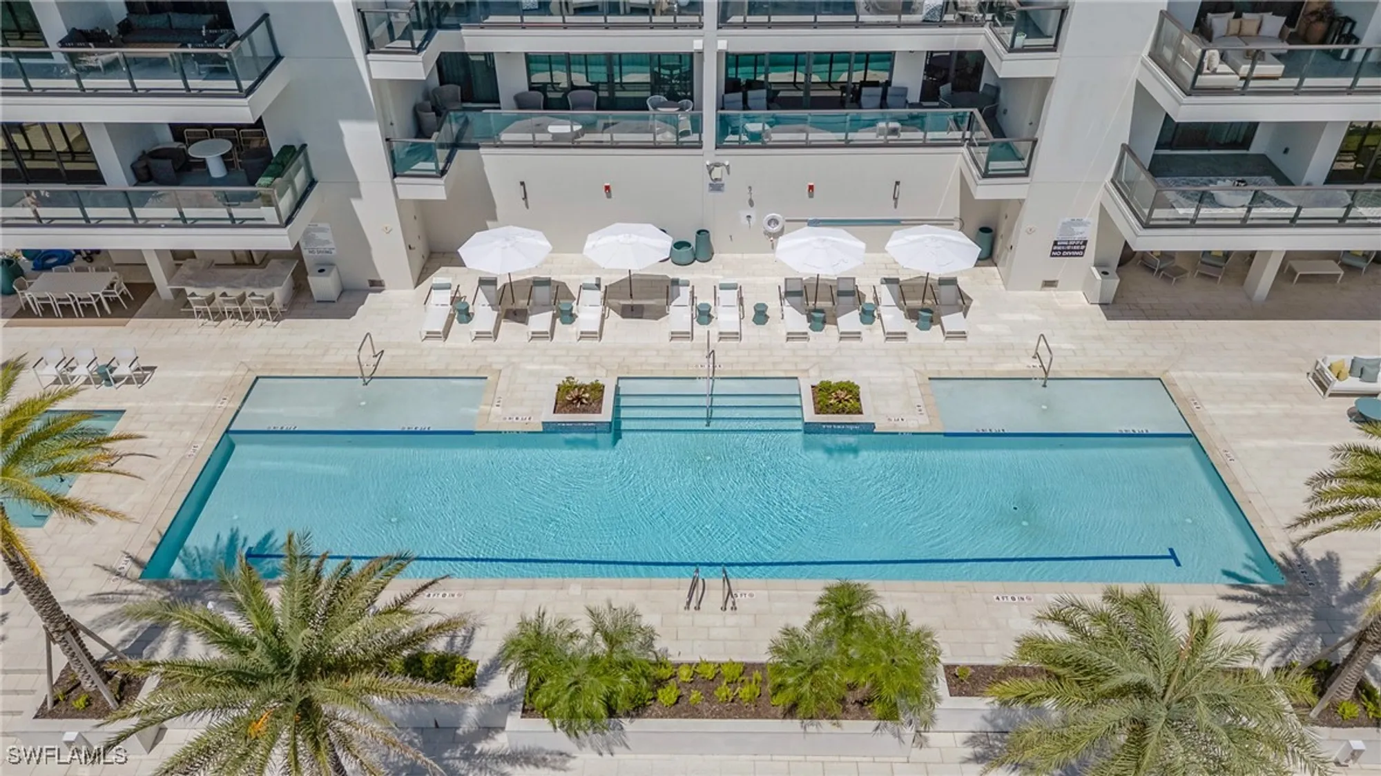 Property Slideshow image 4 of 46 | 1820 gulf shore blvd n unit 202, Naples, FL, 34102