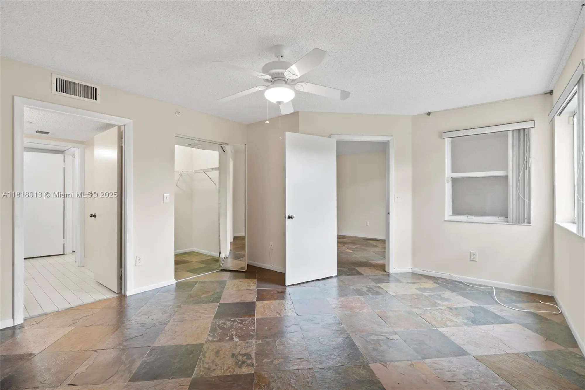 Property Slideshow image 16 of 39 | 9511 weldon cir g406, Tamarac, FL, 33321