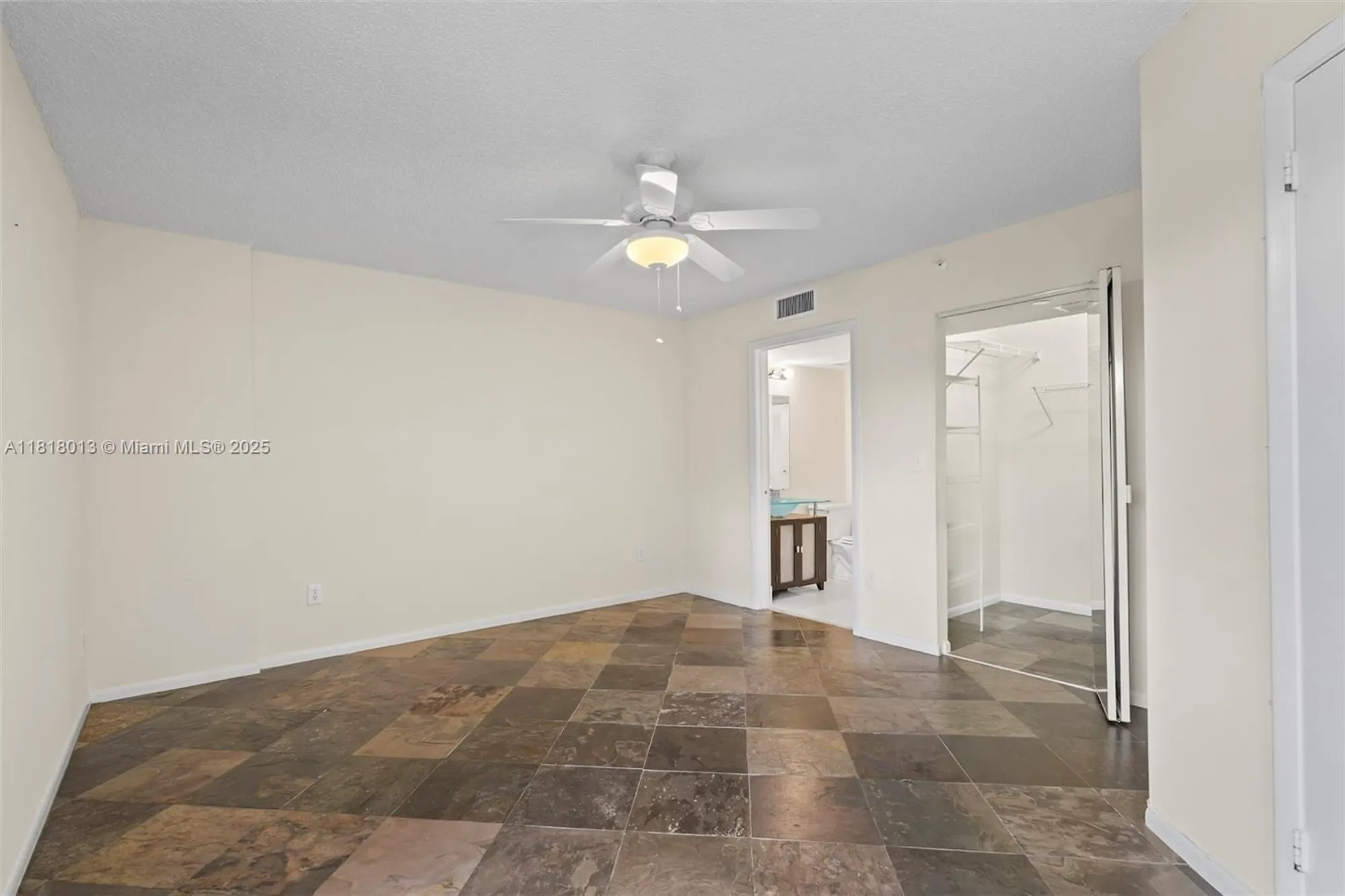 Property Slideshow image 19 of 39 | 9511 weldon cir g406, Tamarac, FL, 33321