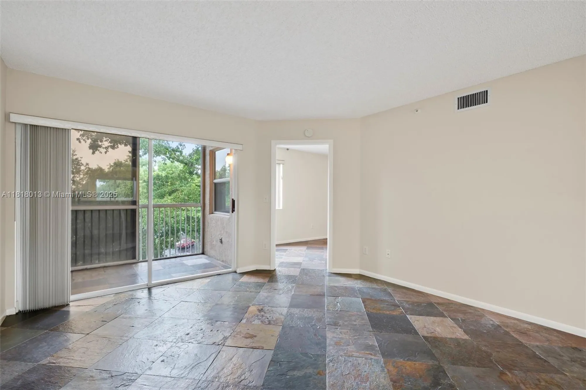 Property Slideshow image 12 of 39 | 9511 weldon cir g406, Tamarac, FL, 33321