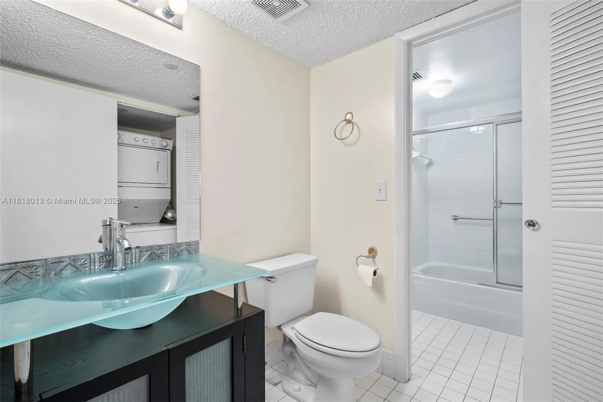 Property Slideshow image 31 of 39 | 9511 weldon cir g406, Tamarac, FL, 33321