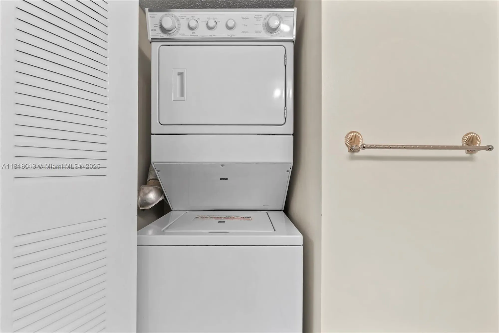 Property Slideshow image 32 of 39 | 9511 weldon cir g406, Tamarac, FL, 33321